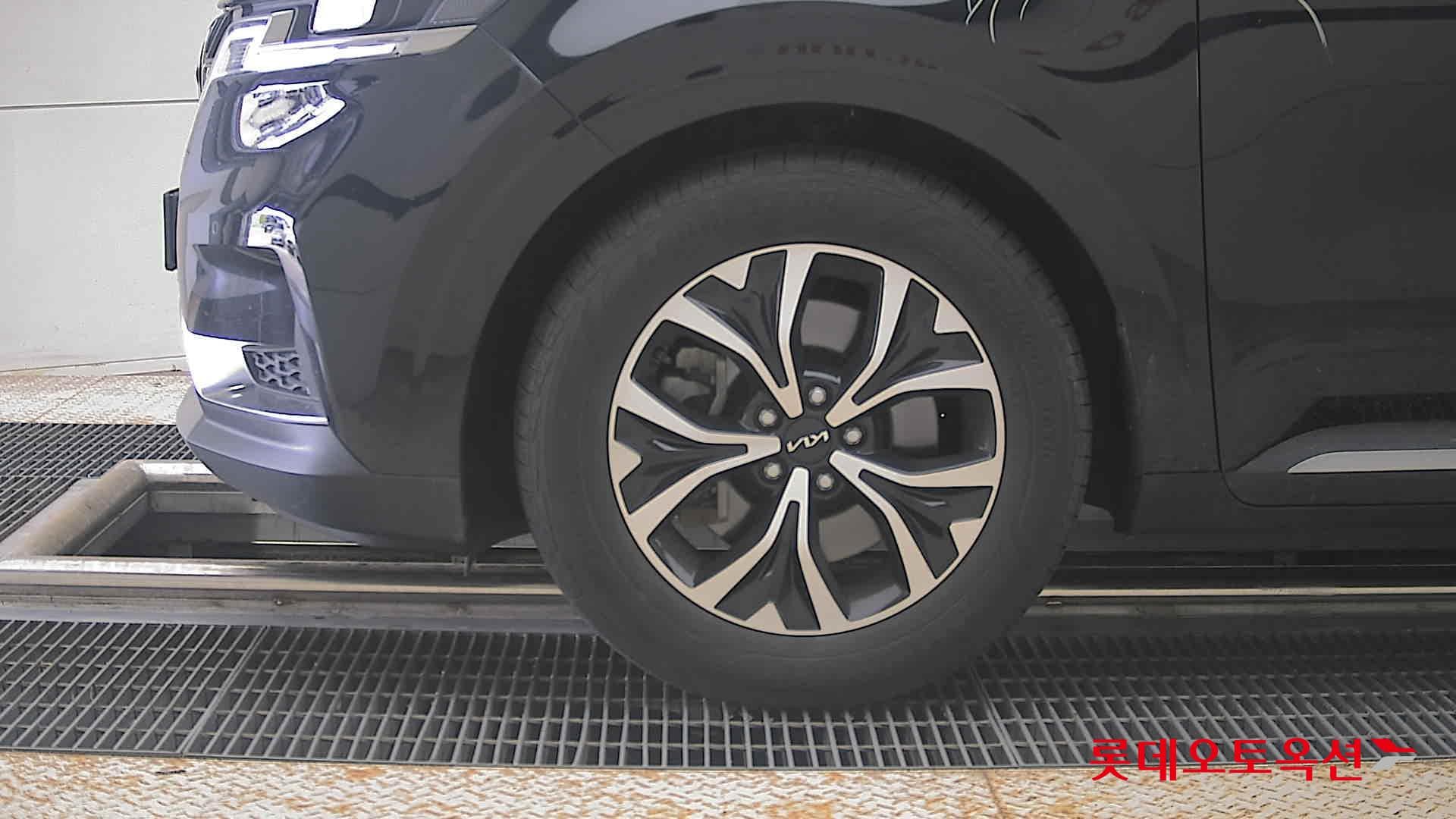 Kia - Carnival | KA4 (D) 2.2 Noblesse 9Seater 21