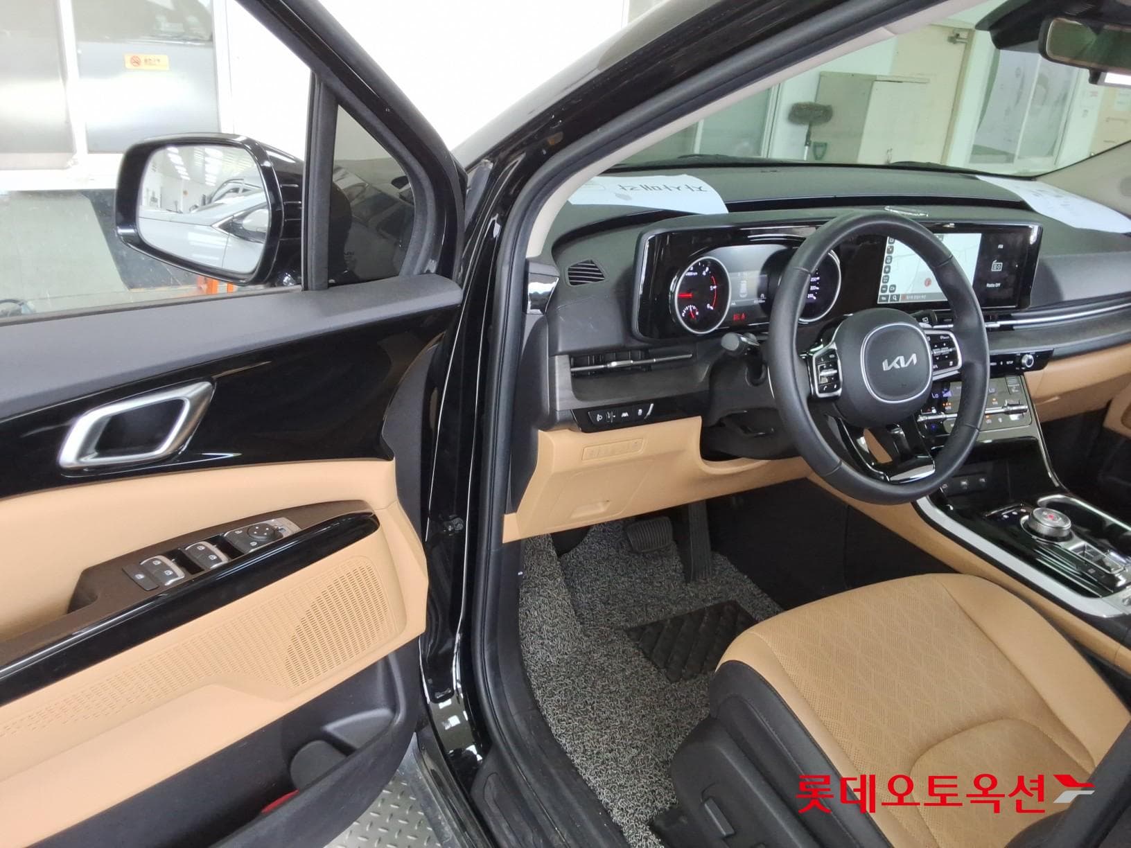 Kia - Carnival | KA4 (D) 2.2 Noblesse 9Seater 36
