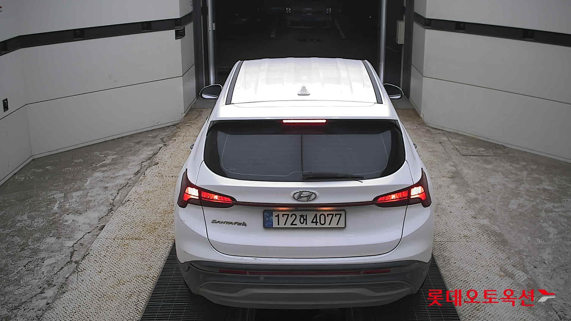 Hyundai - Santa Fe | THE NEW SANTAFE (D) 2.2 Exclusive 5Seater 2WD 11