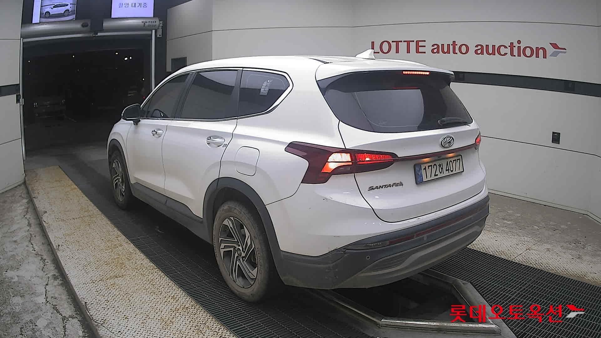 Hyundai - Santa Fe | THE NEW SANTAFE (D) 2.2 Exclusive 5Seater 2WD 10