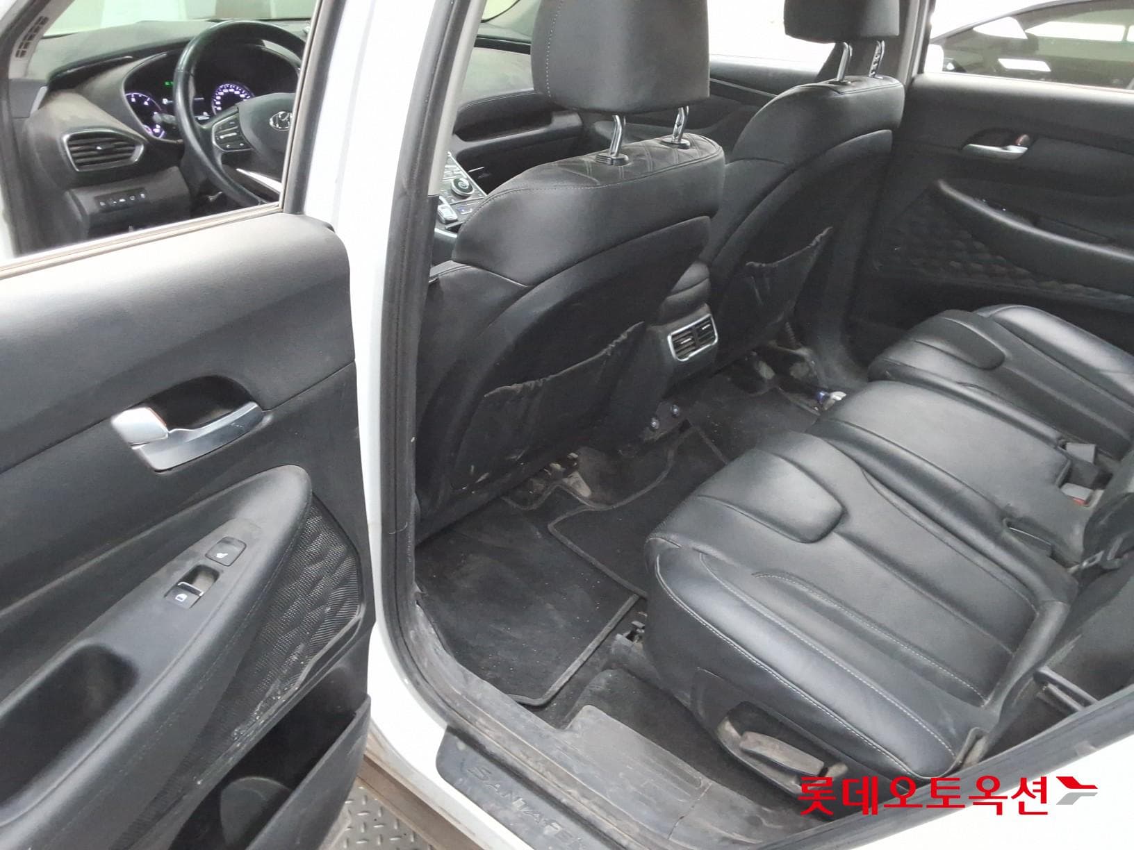 Hyundai - Santa Fe | THE NEW SANTAFE (D) 2.2 Exclusive 5Seater 2WD 37