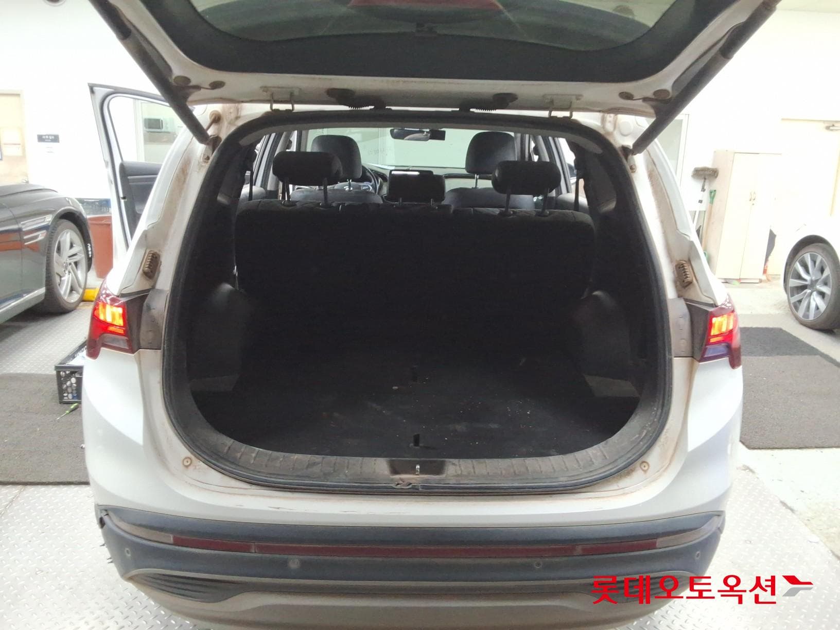 Hyundai - Santa Fe | THE NEW SANTAFE (D) 2.2 Exclusive 5Seater 2WD 38