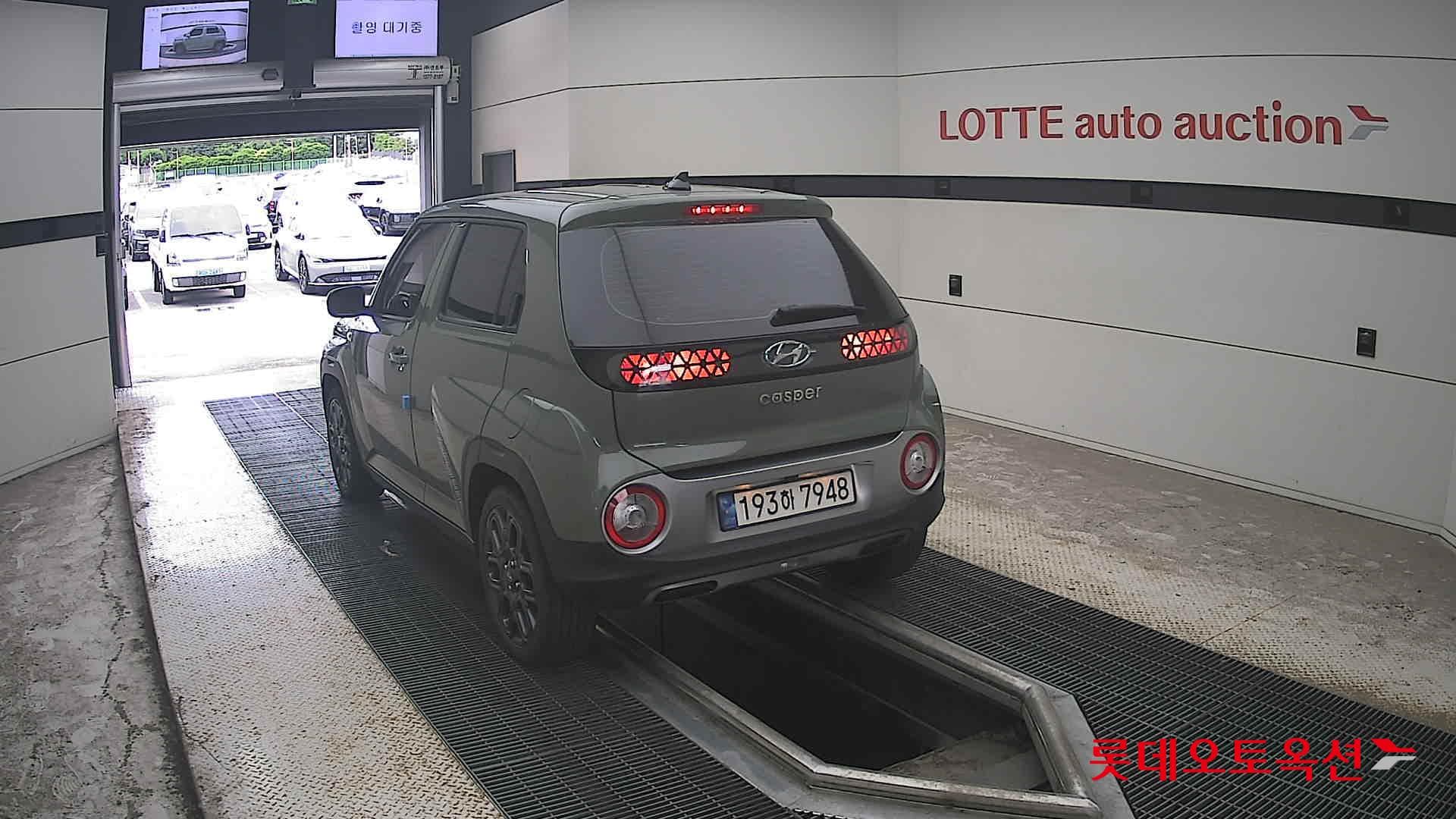 Hyundai - Casper | (G) 1.0 Modern 9