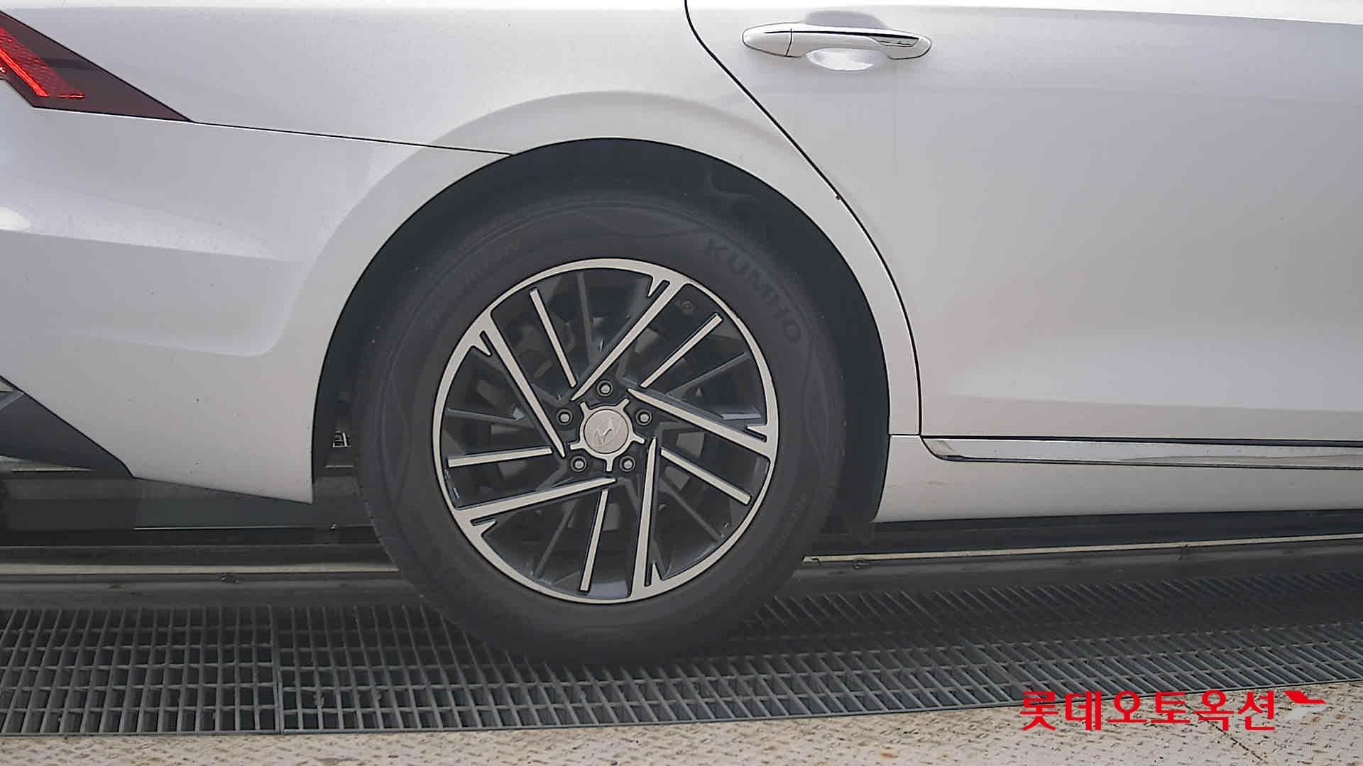 Hyundai - Grandeur | THE NEW (G) 2.5 Premium 24