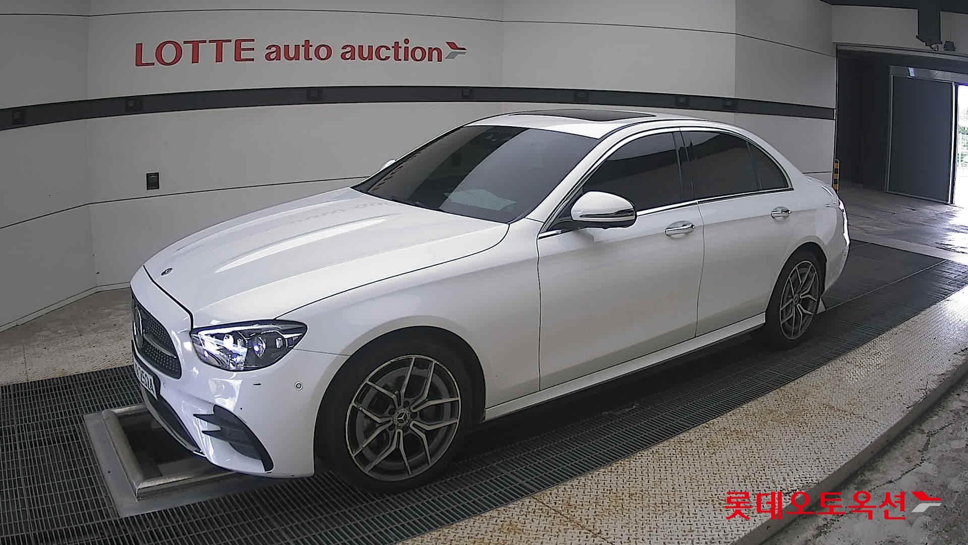 Mercedes-Benz - E-Class | NEW E220 4M AMG LINE KR4 (D) 2.0 4
