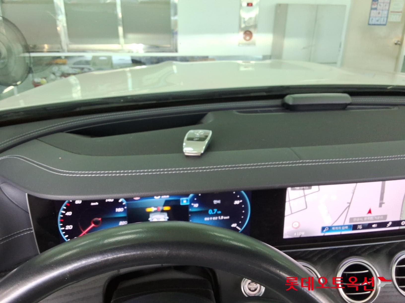 Mercedes-Benz - E-Class | NEW E220 4M AMG LINE KR4 (D) 2.0 33