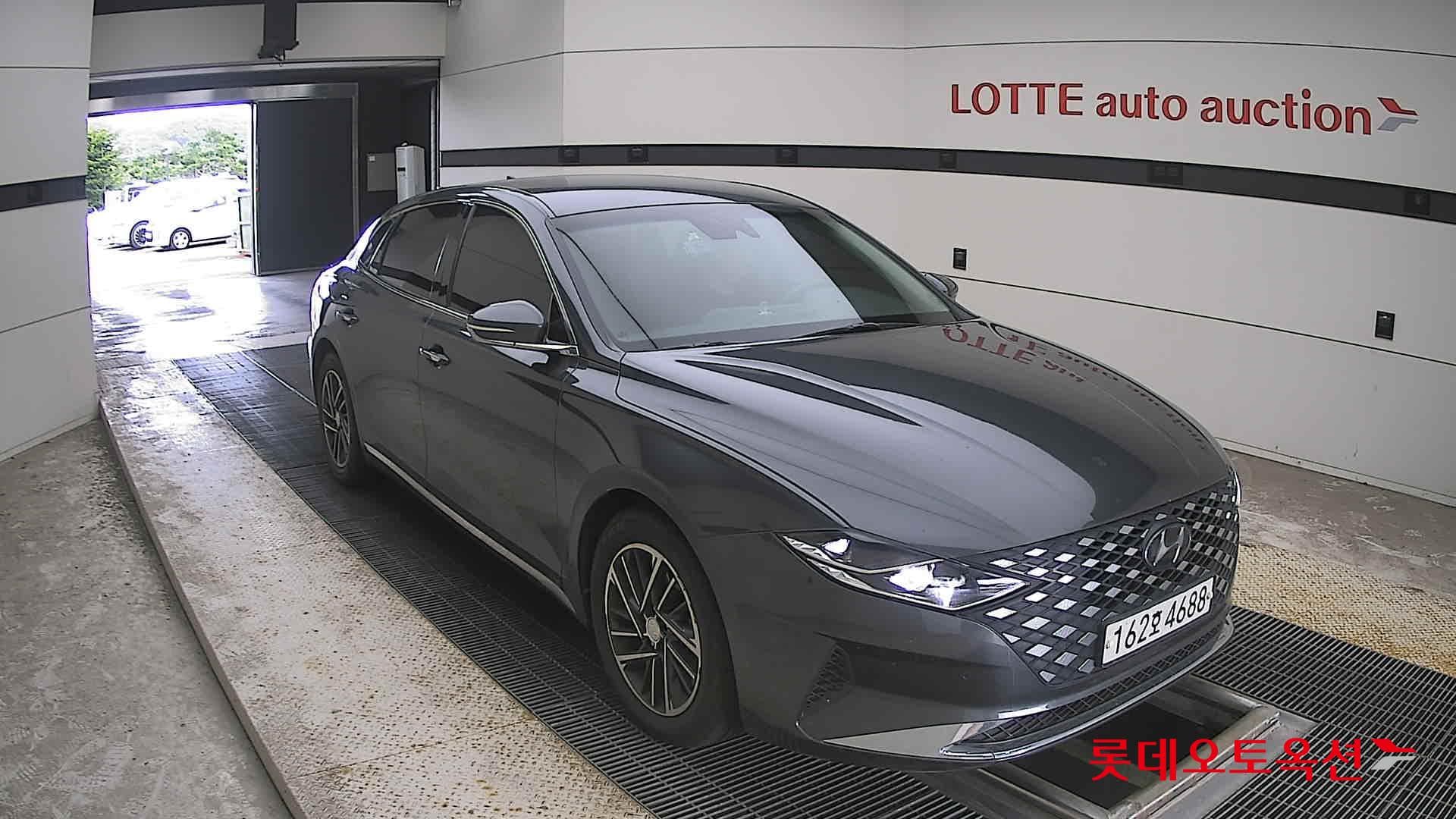 Hyundai - Grandeur | THE NEW (G) 2.5 Premium 19