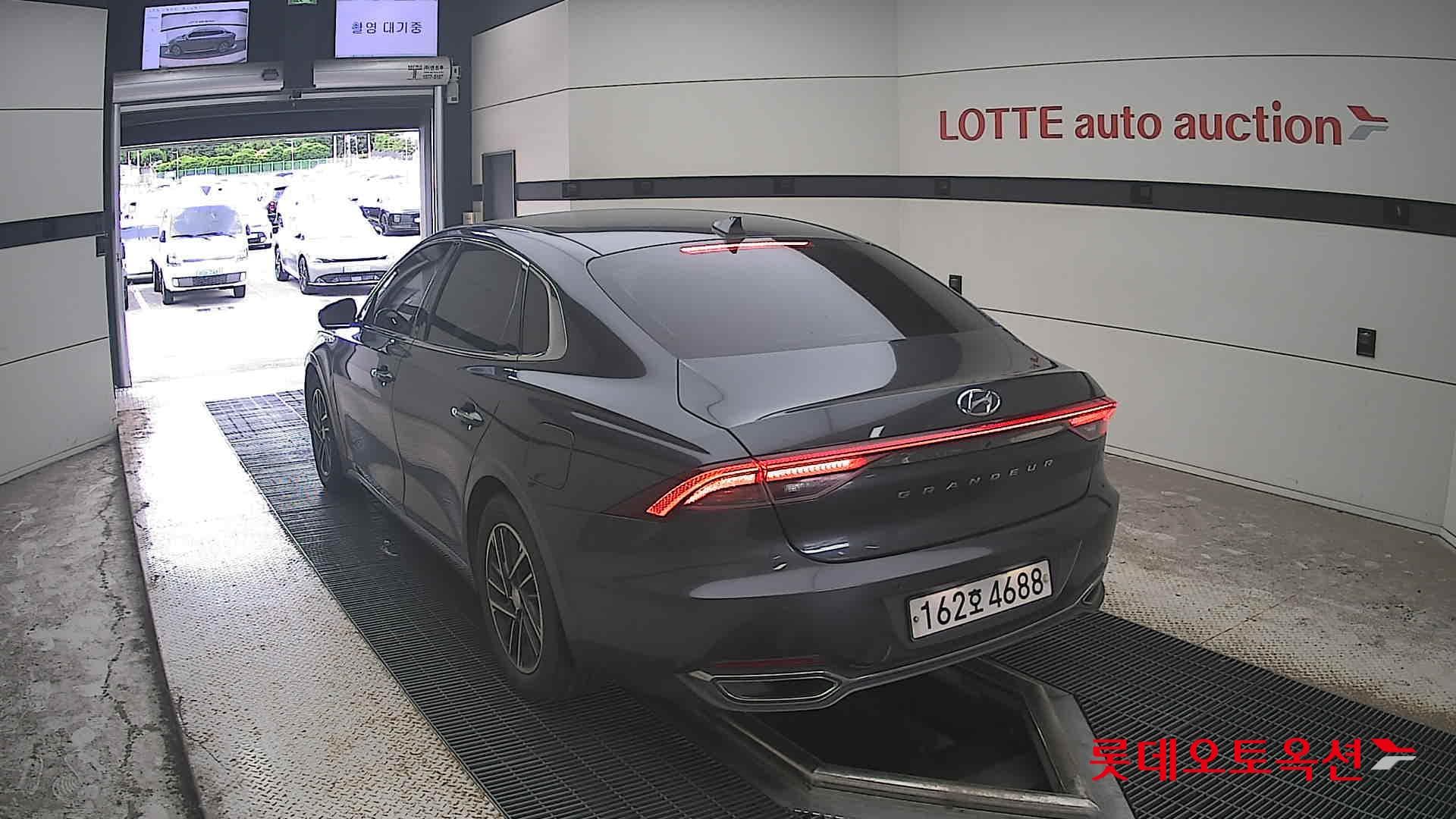 Hyundai - Grandeur | THE NEW (G) 2.5 Premium 9