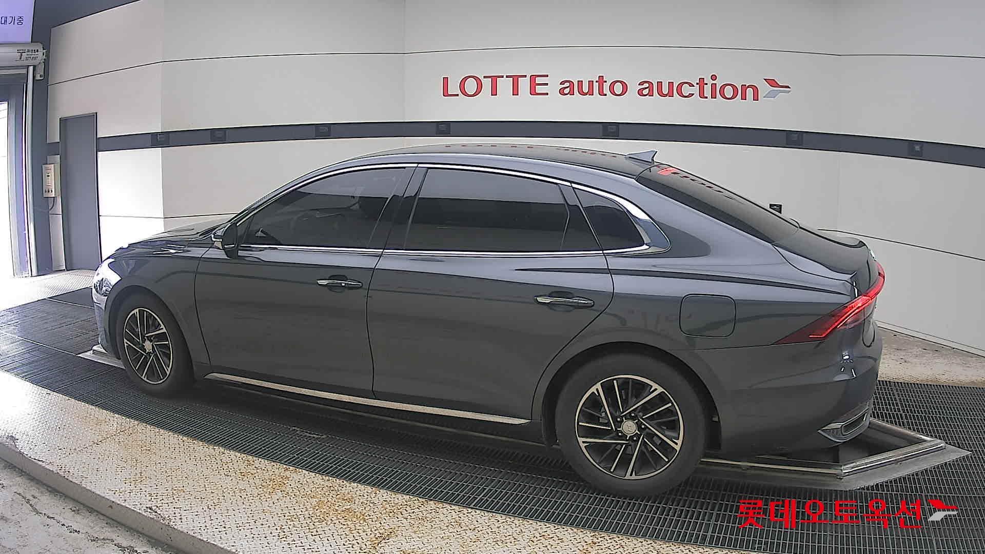 Hyundai - Grandeur | THE NEW (G) 2.5 Premium 7