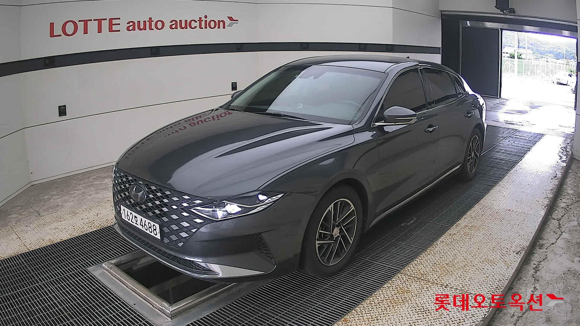 Hyundai - Grandeur | THE NEW (G) 2.5 Premium 3