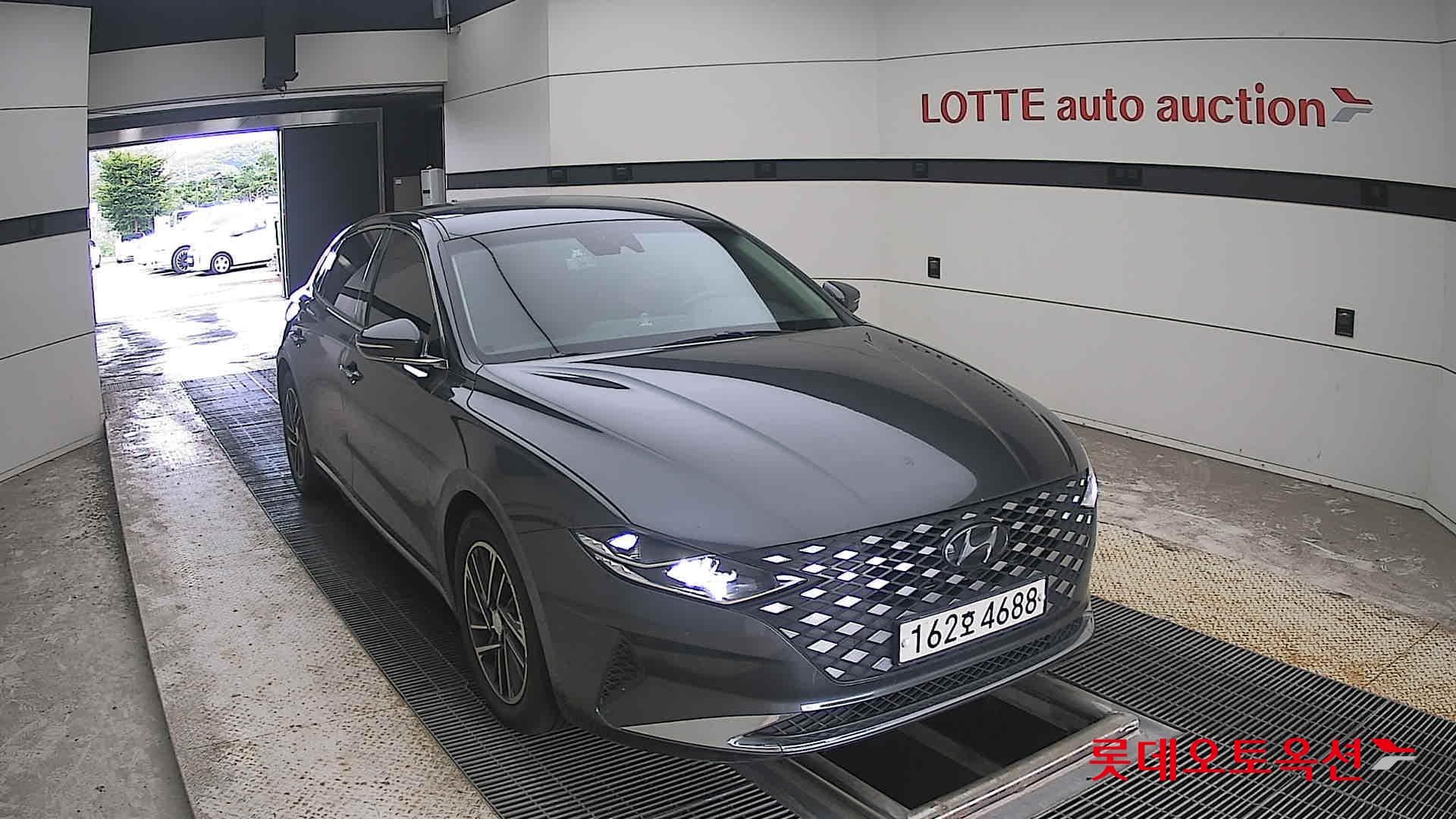 Hyundai - Grandeur | THE NEW (G) 2.5 Premium 20