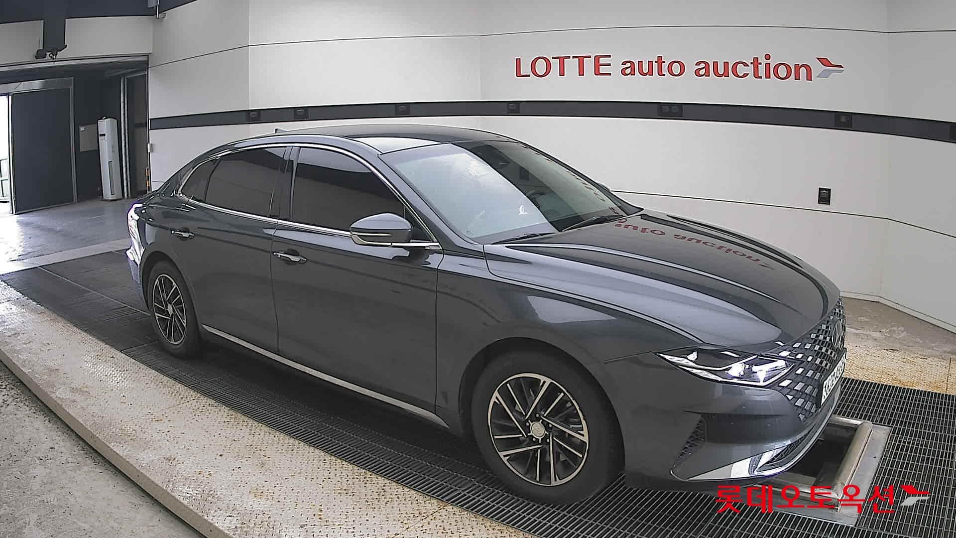 Hyundai - Grandeur | THE NEW (G) 2.5 Premium 18