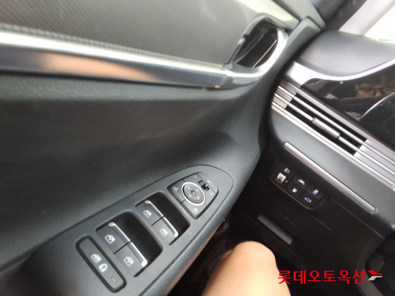 Hyundai - Grandeur | THE NEW (G) 2.5 Premium 28