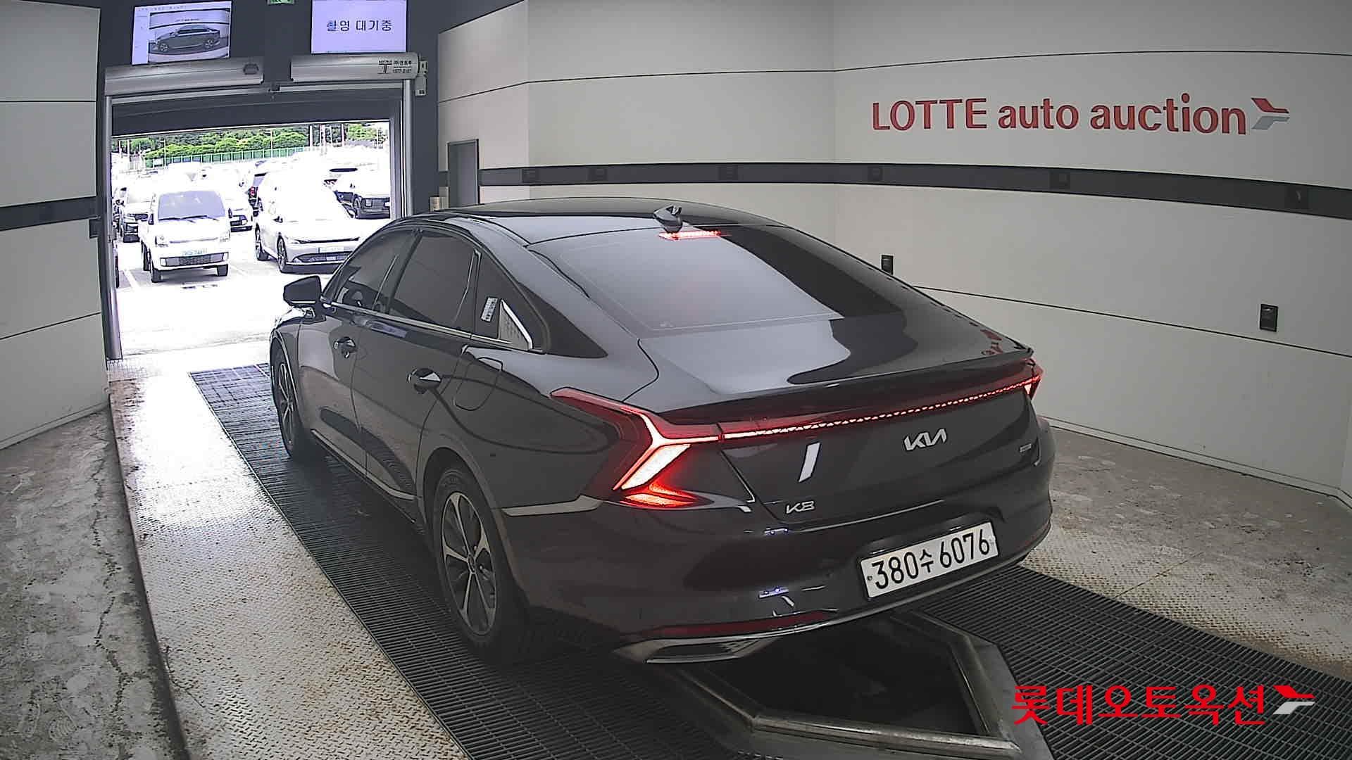 Kia - K8 | (H) 1.6 Noblesse 9
