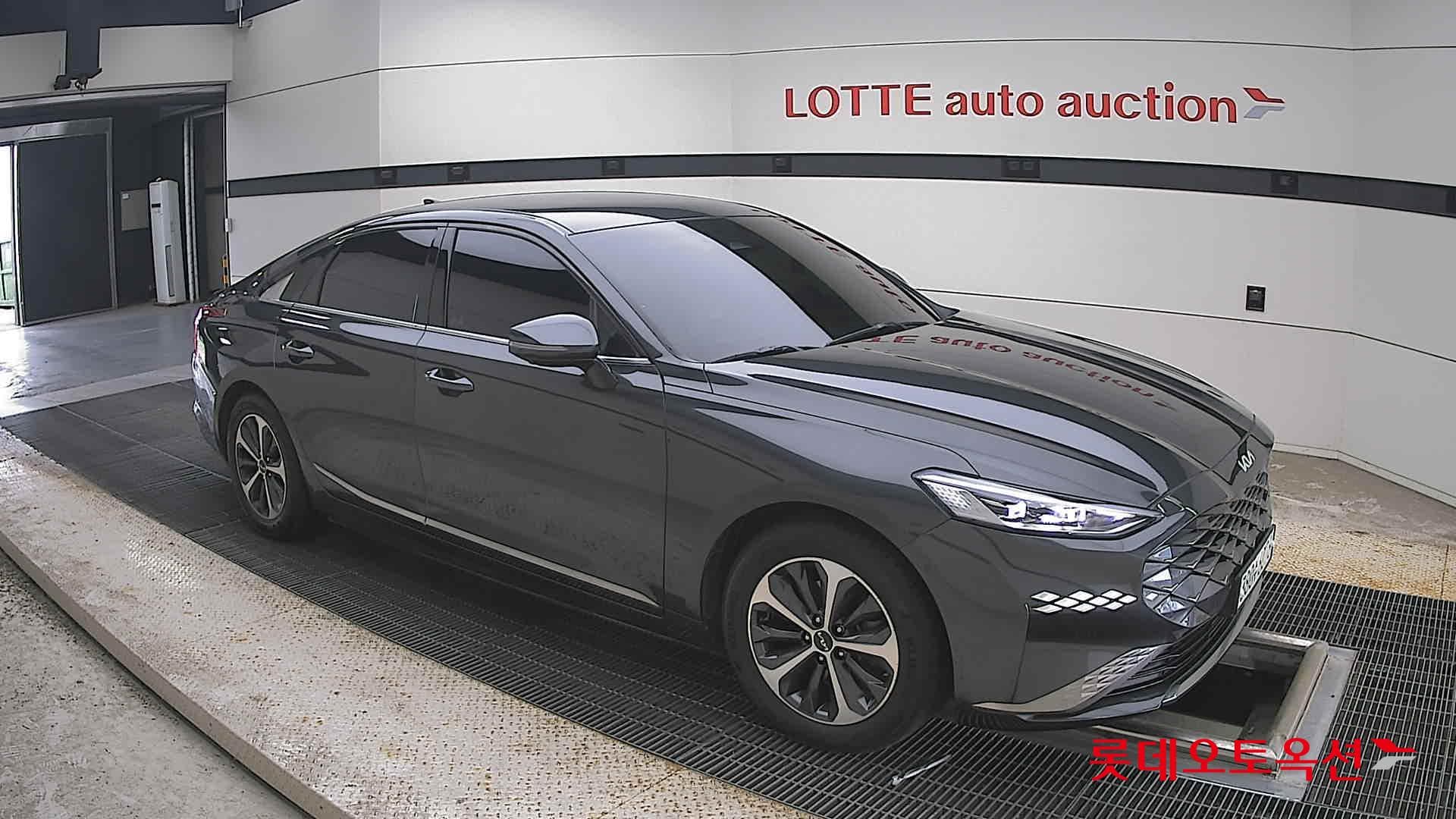 Kia - K8 | (H) 1.6 Noblesse 18