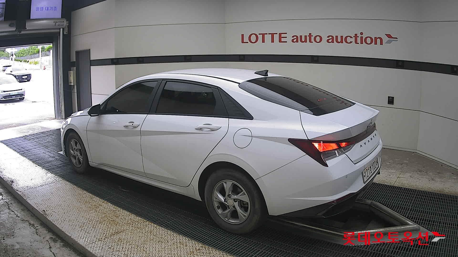 Hyundai - Элантра | ALL NEW (G) 1.6 MODERN 8