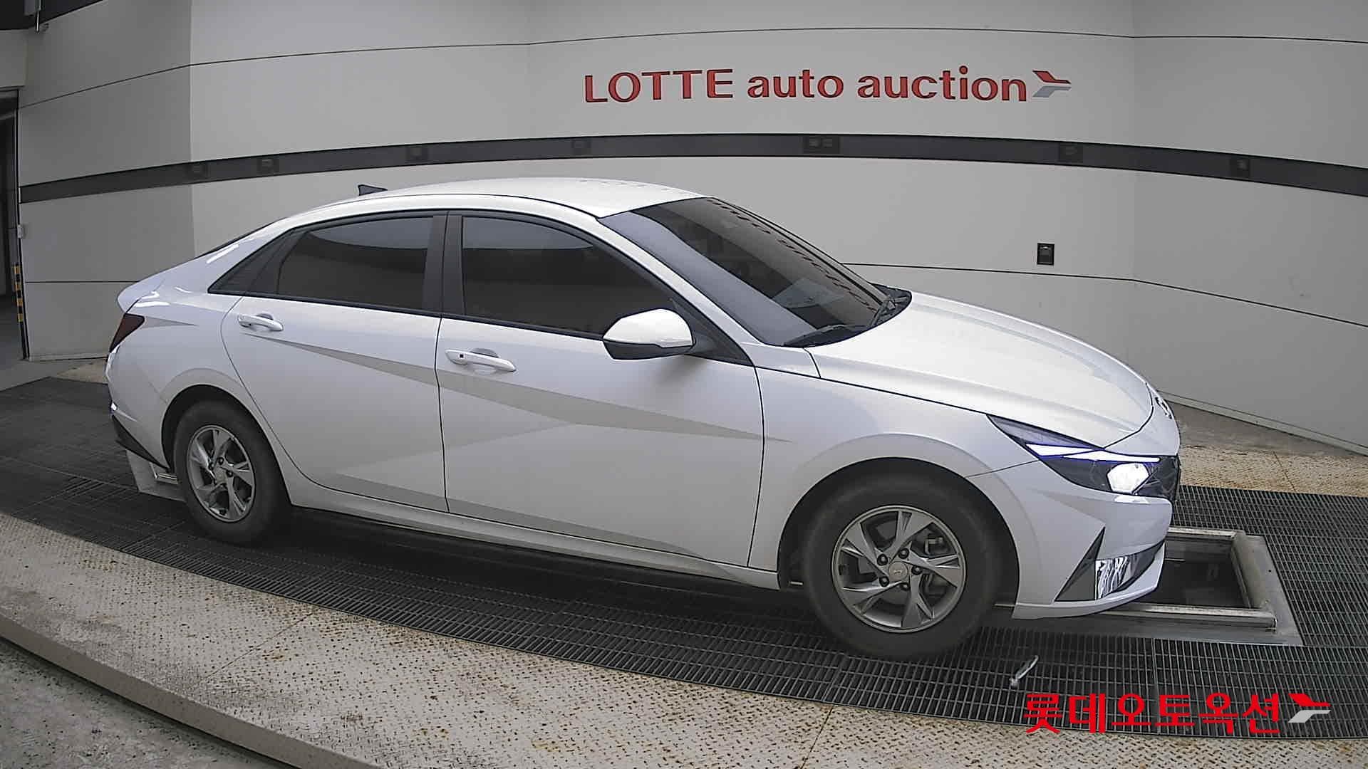 Hyundai - Элантра | ALL NEW (G) 1.6 MODERN 17