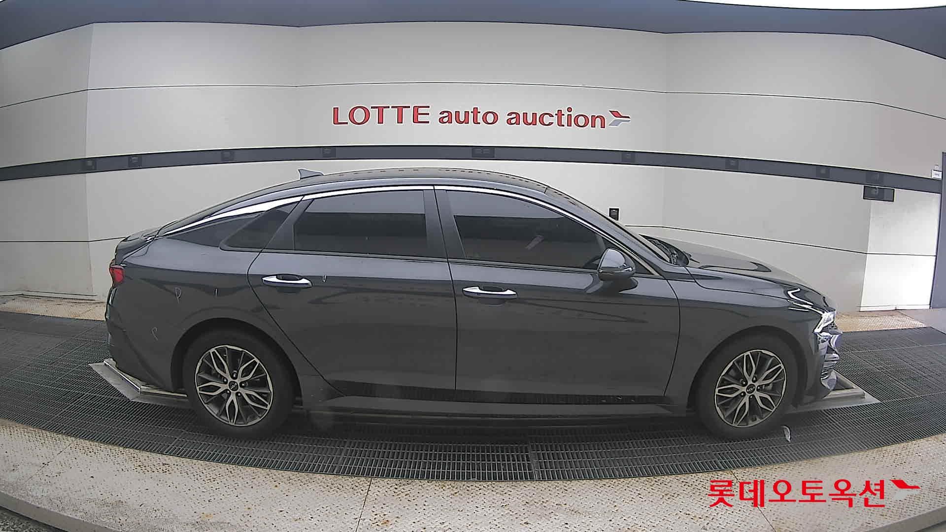 Kia - K5 | INTERACTIVE (G) 2.0 Trendy 16