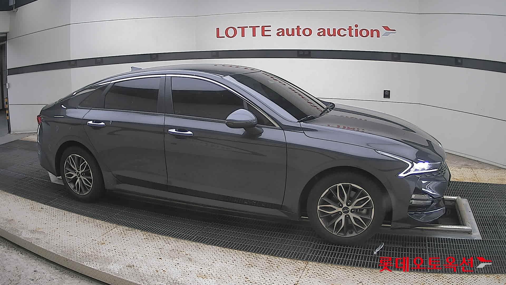 Kia - K5 | INTERACTIVE (G) 2.0 Trendy 17