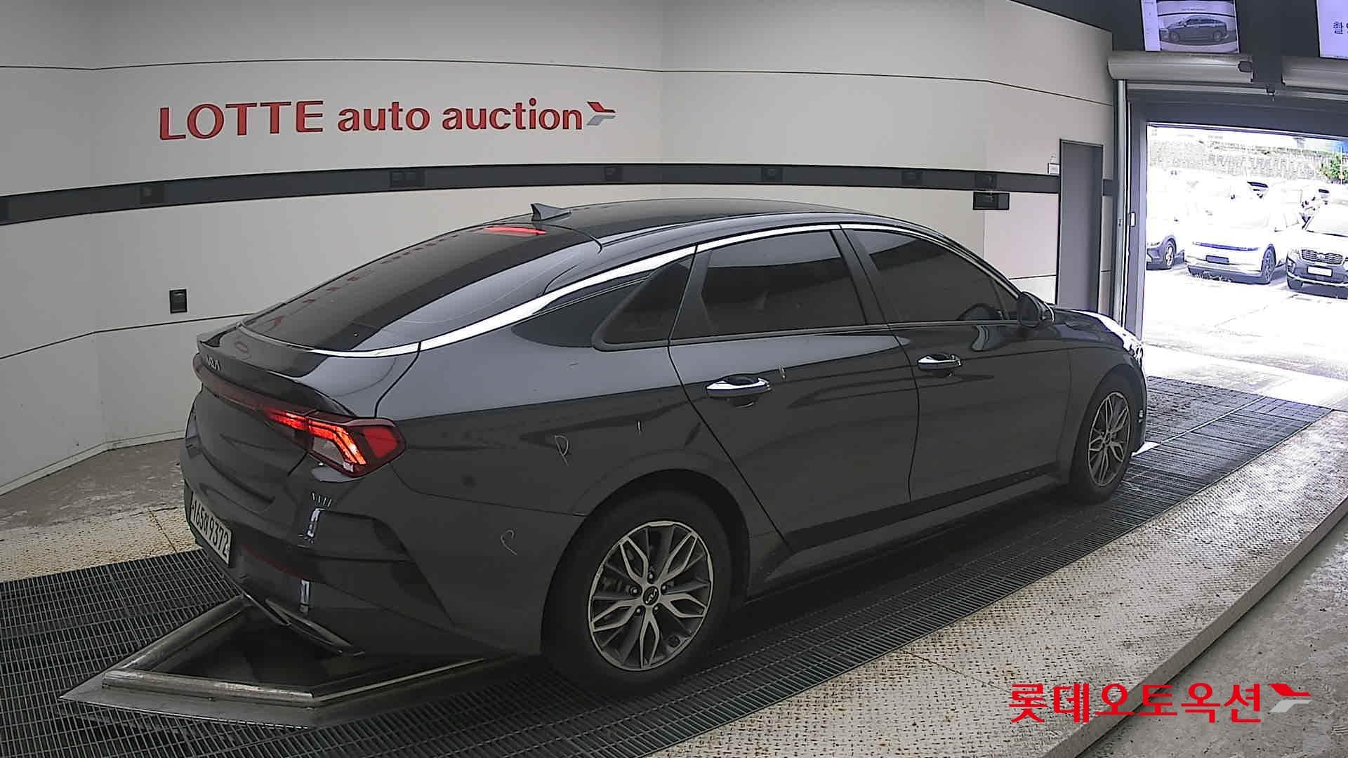 Kia - K5 | INTERACTIVE (G) 2.0 Trendy 14