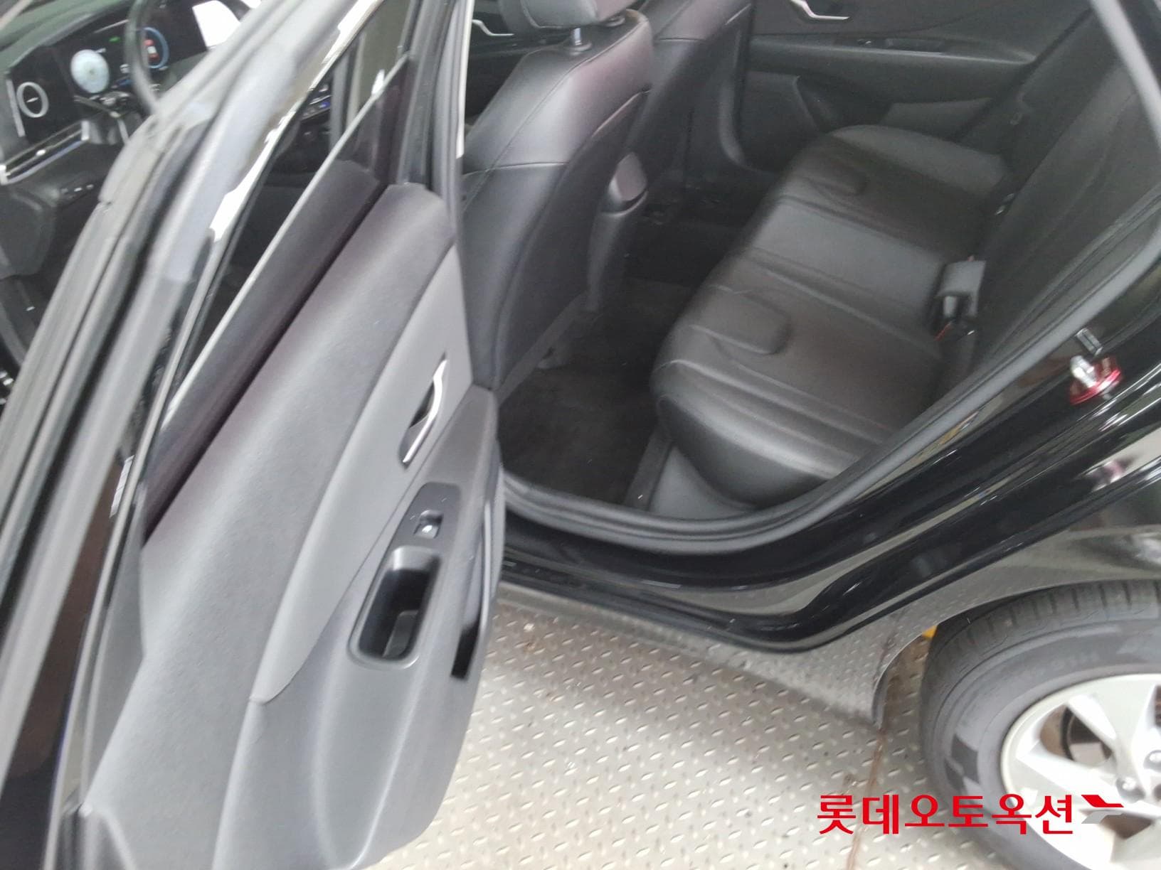 Hyundai - Elantra | ALL NEW (G) 1.6 MODERN 37