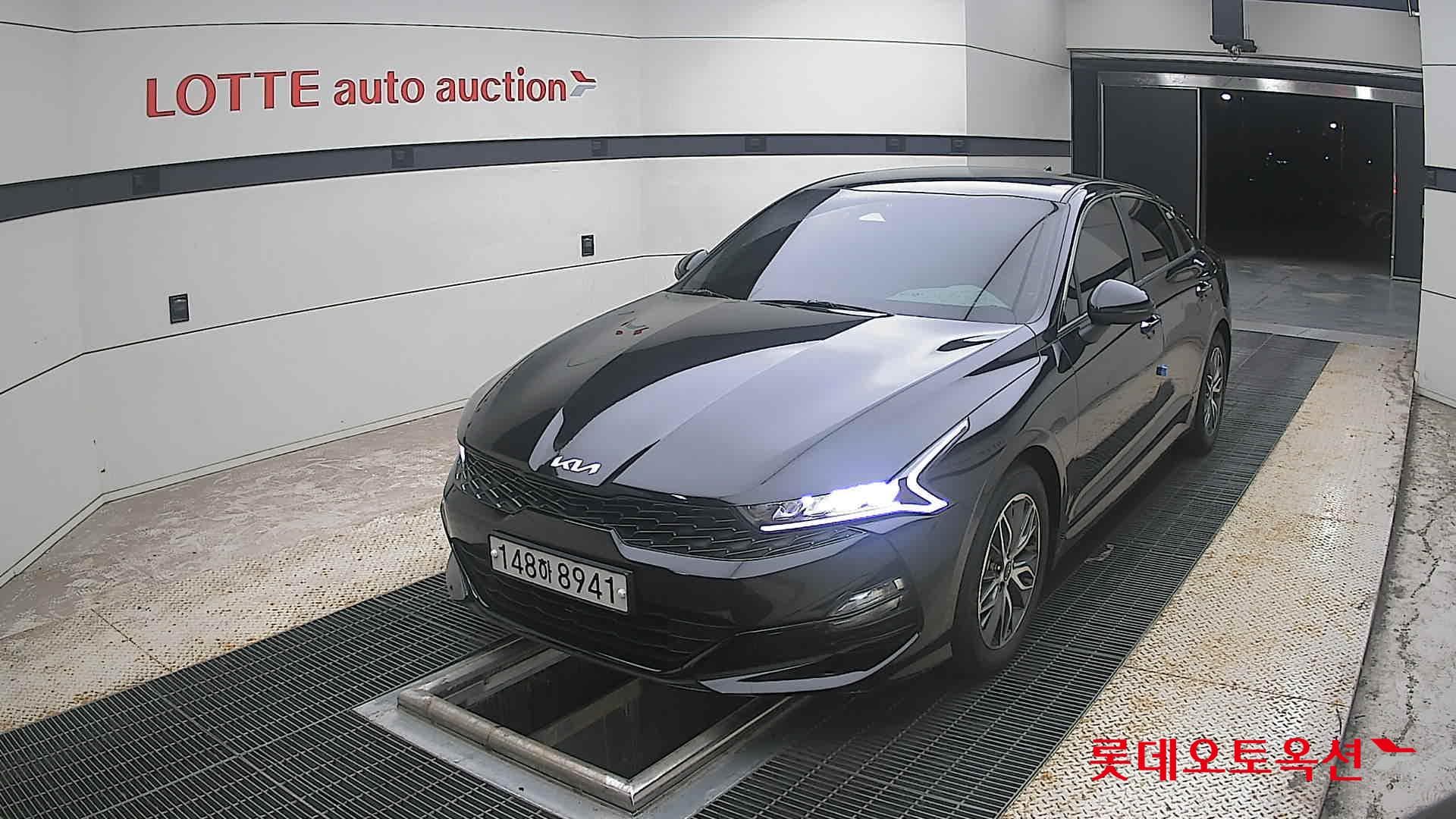 Kia - K5 | INTERACTIVE (G) 2.0 Prestige 2