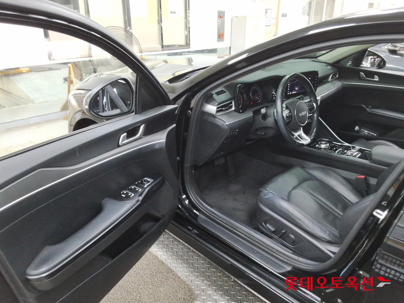 Kia - K5 | INTERACTIVE (G) 2.0 Prestige 34