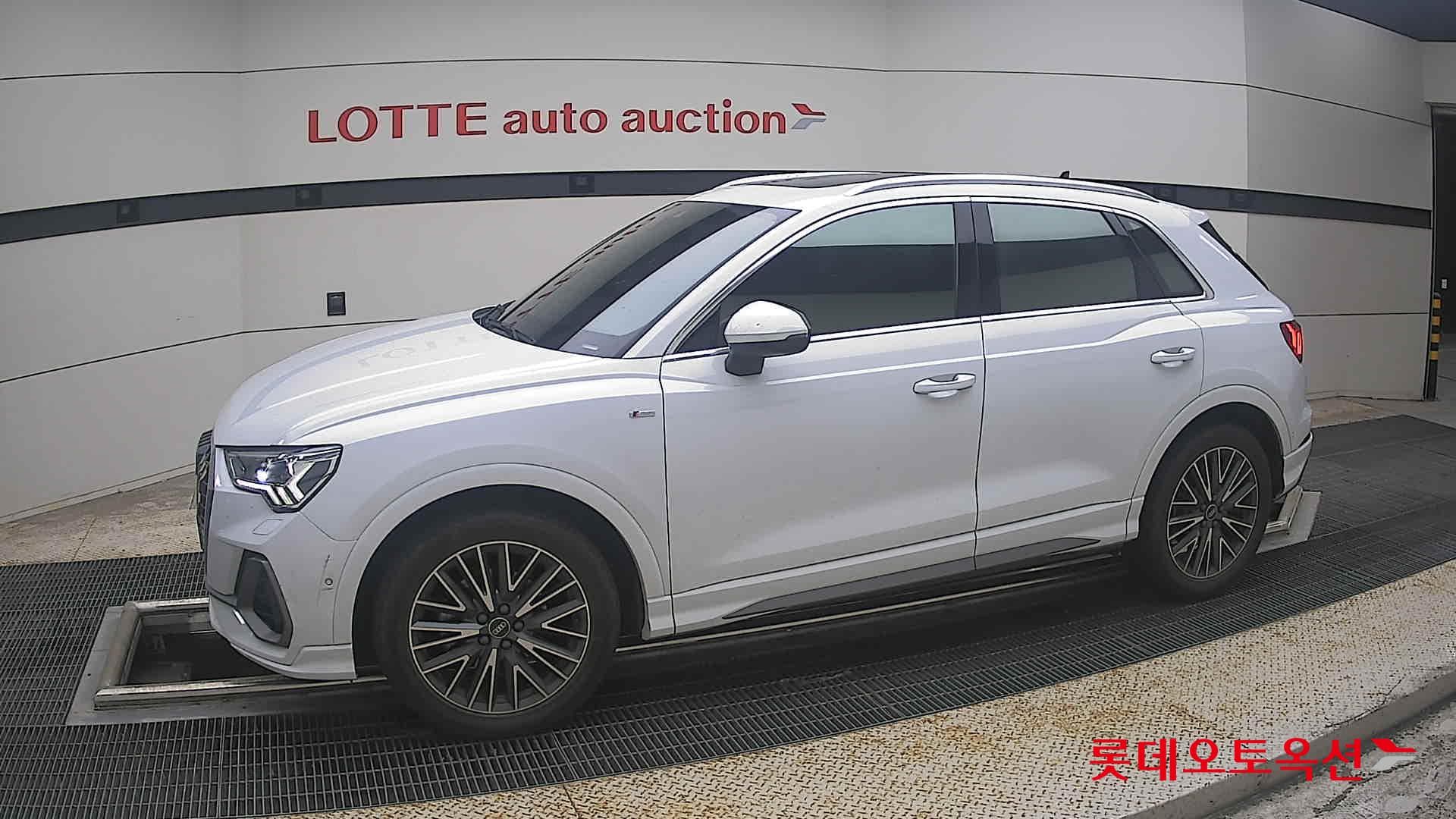أودي - Q3 | (D) 2.0 35 TDI QU PREMIUM 5