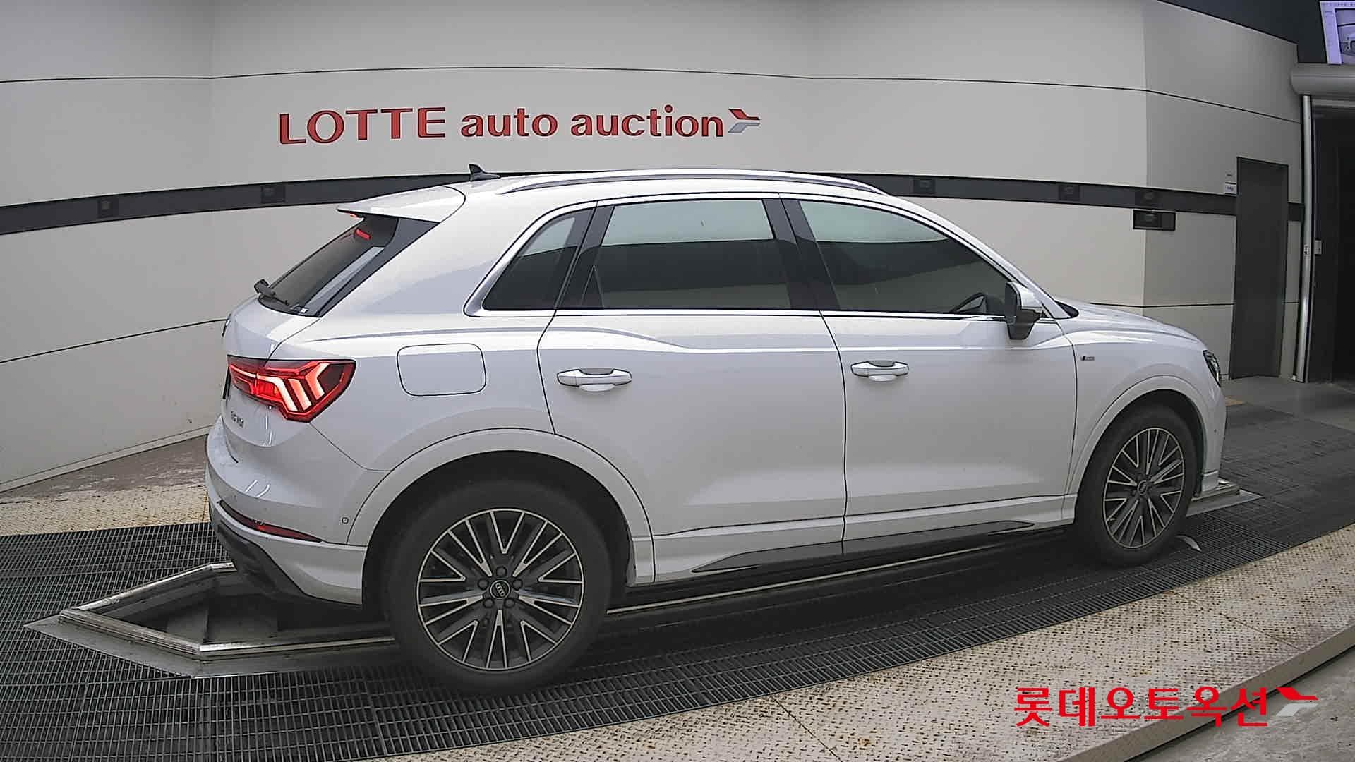 أودي - Q3 | (D) 2.0 35 TDI QU PREMIUM 15