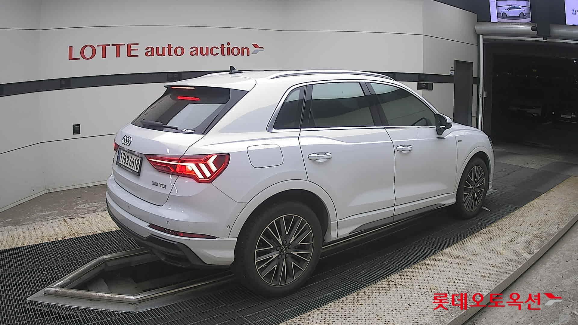 أودي - Q3 | (D) 2.0 35 TDI QU PREMIUM 14
