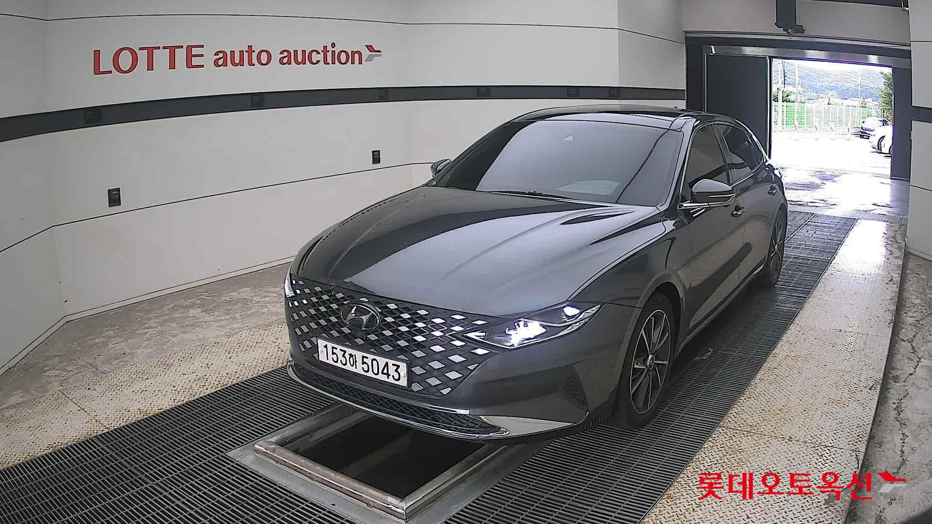 Hyundai - Grandeur | THE NEW (L) 3.0 Exclusive 2