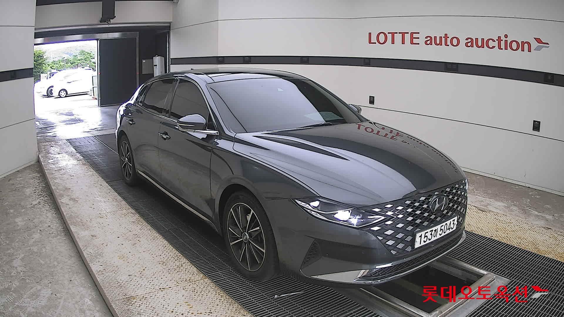Hyundai - Grandeur | THE NEW (L) 3.0 Exclusive 19