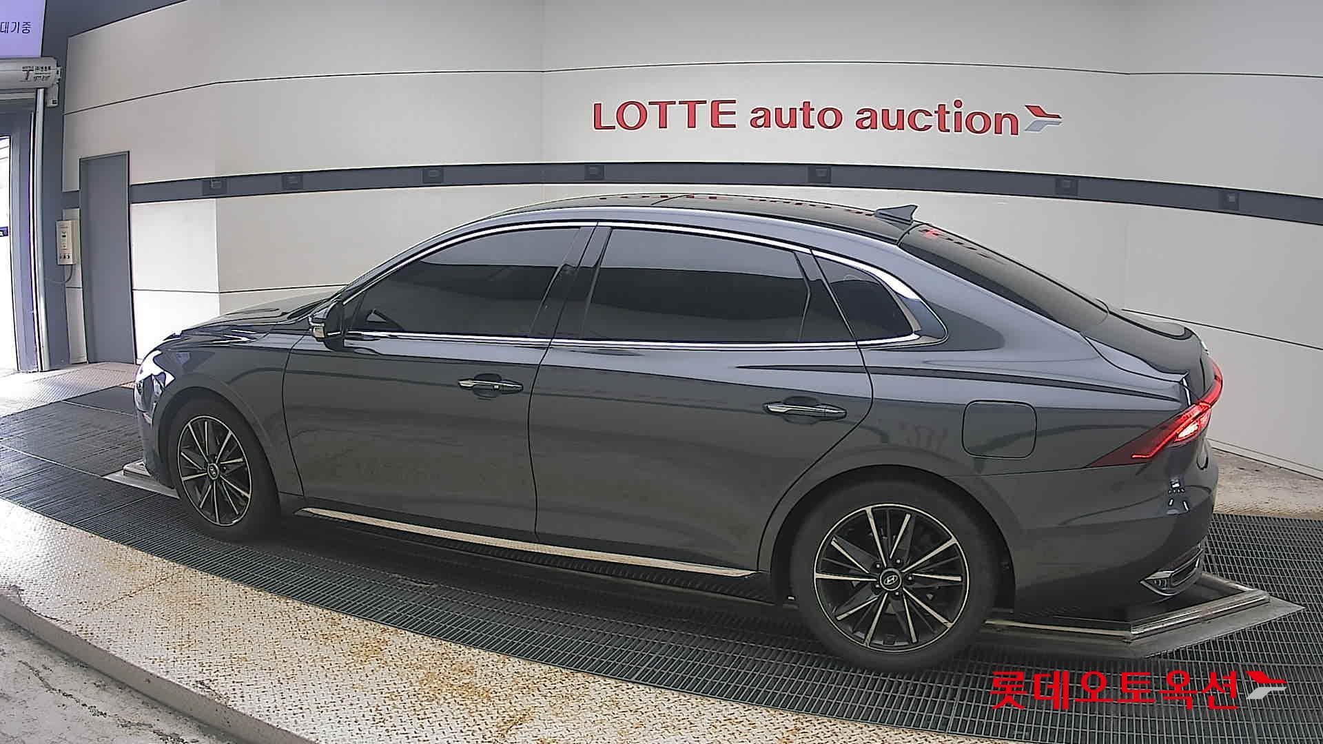 Hyundai - Grandeur | THE NEW (L) 3.0 Exclusive 7
