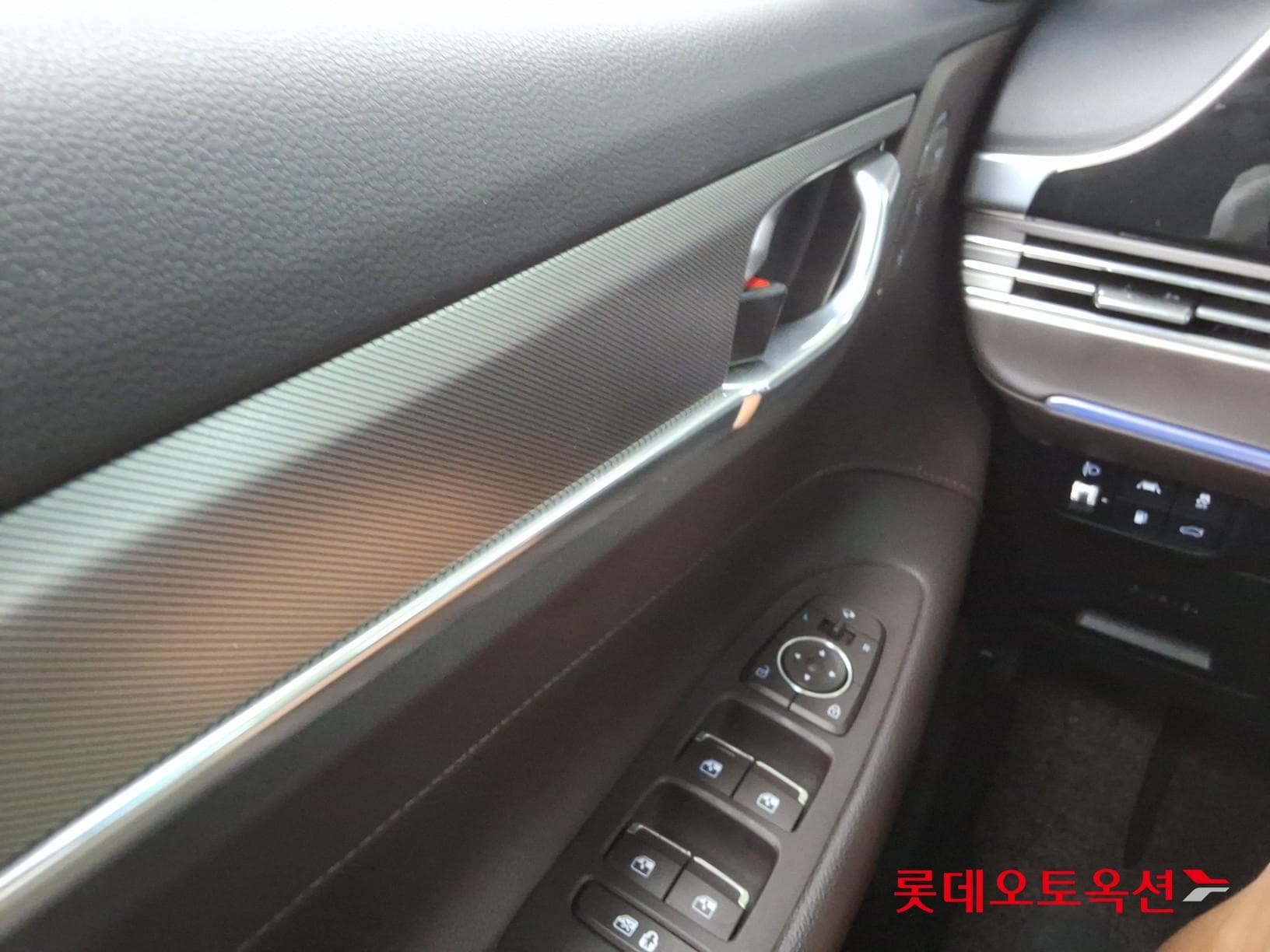Hyundai - Grandeur | THE NEW (L) 3.0 Exclusive 28