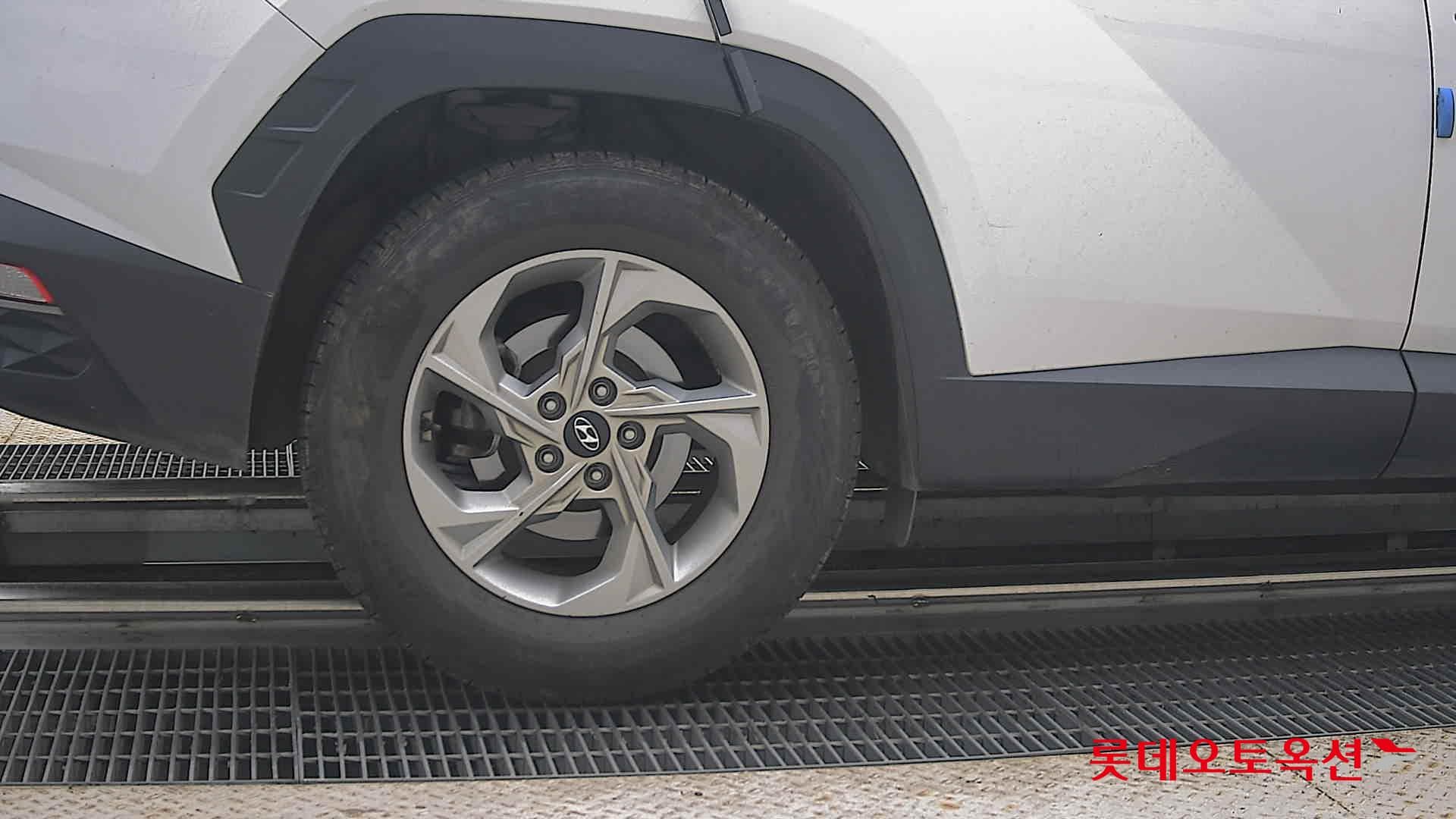 Hyundai - Tucson | THE ALL NEW (D) 2.0 Modern 4WD 24