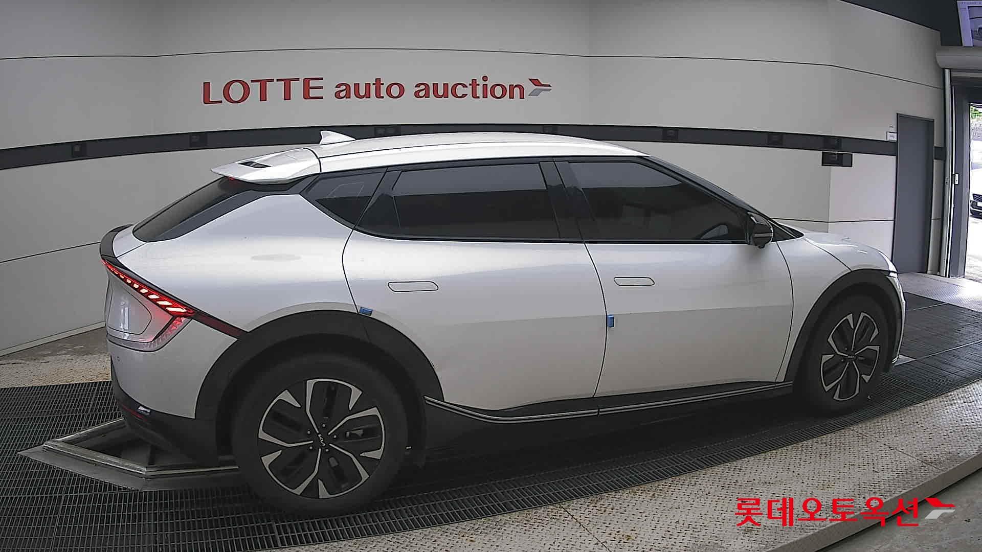 Kia - EV6 | (E) Long Range 2WD 15