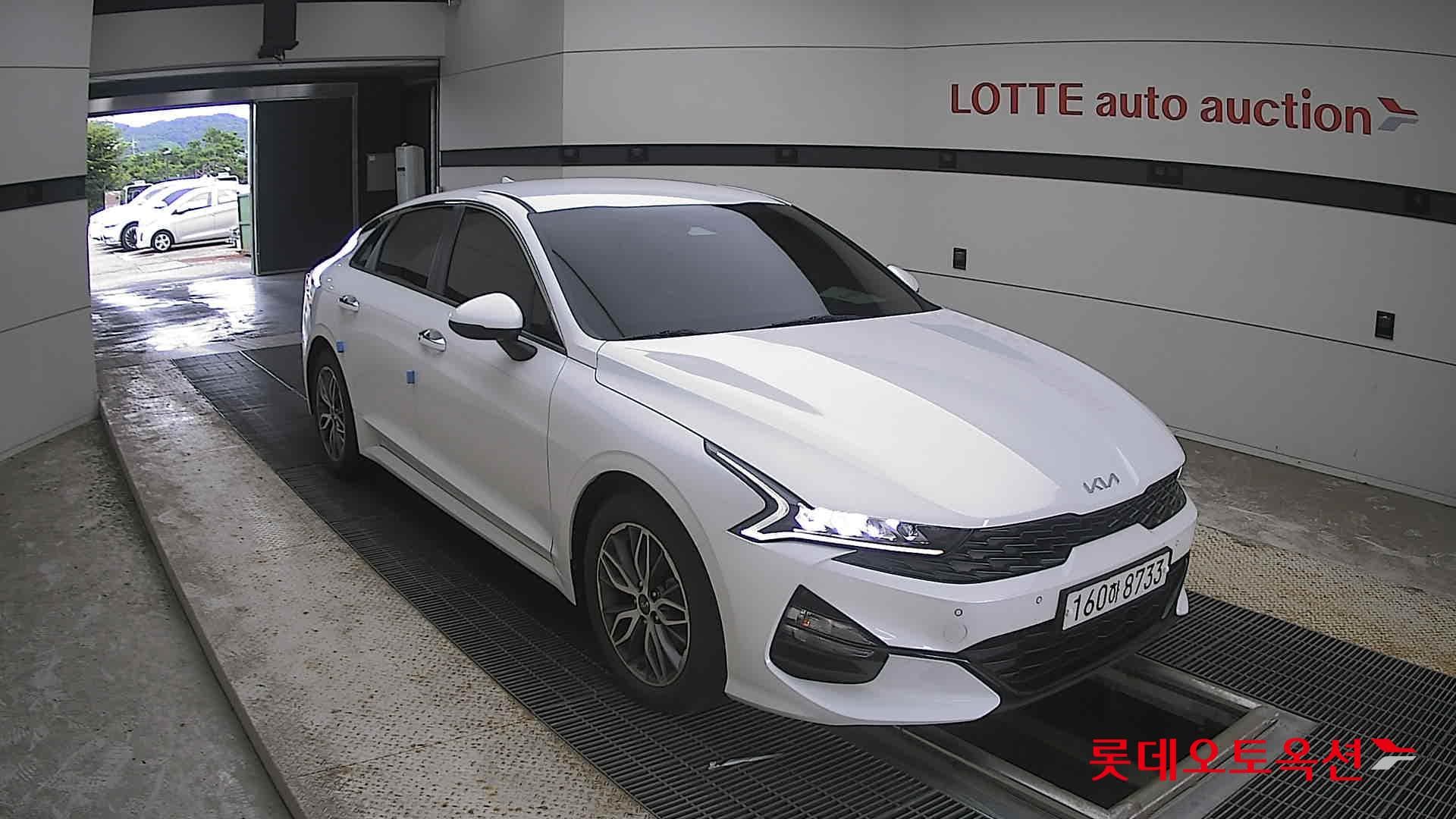 Kia - K5 | INTERACTIVE (G) 2.0 Prestige 19