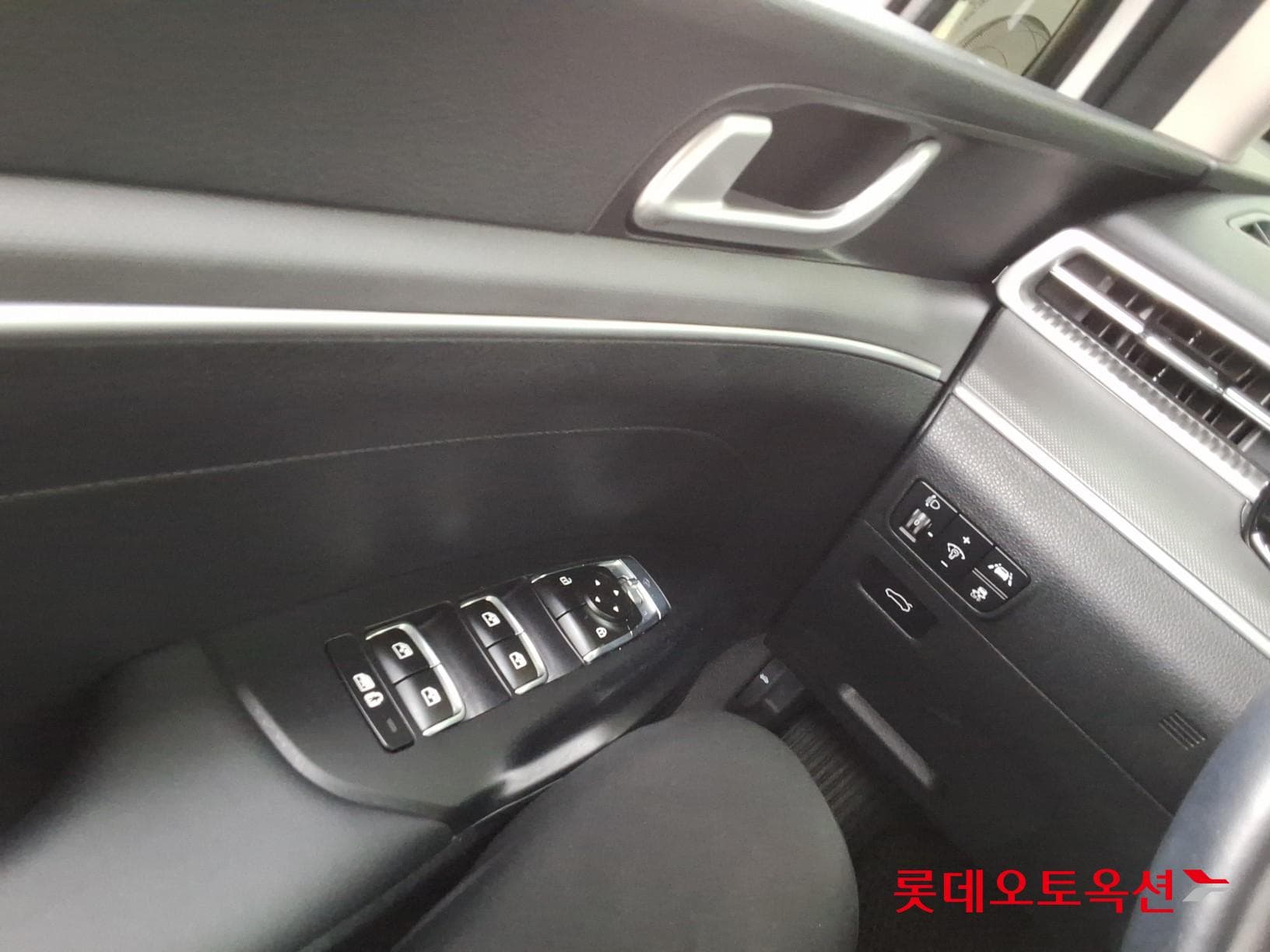 Kia - K5 | INTERACTIVE (G) 2.0 Prestige 28