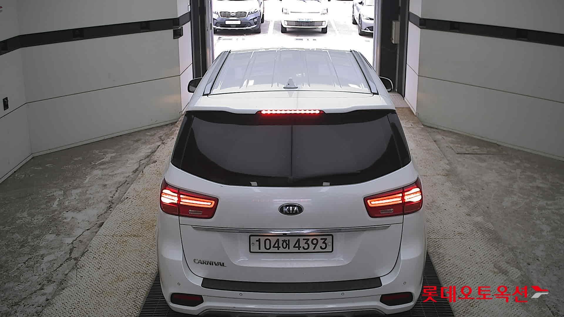 Kia - Карнивал | THE NEW (D) 2.2 Prestige 9Seater 11