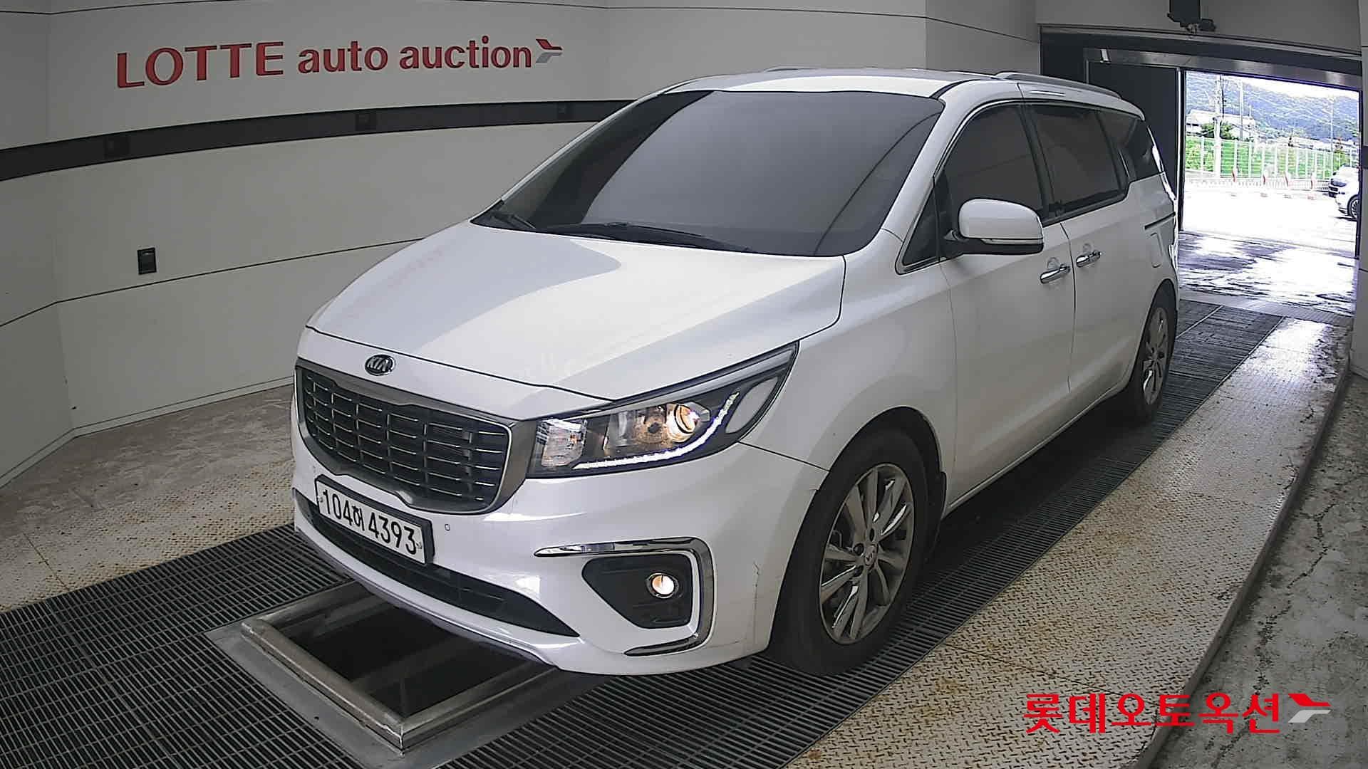 Kia - Карнивал | THE NEW (D) 2.2 Prestige 9Seater 3