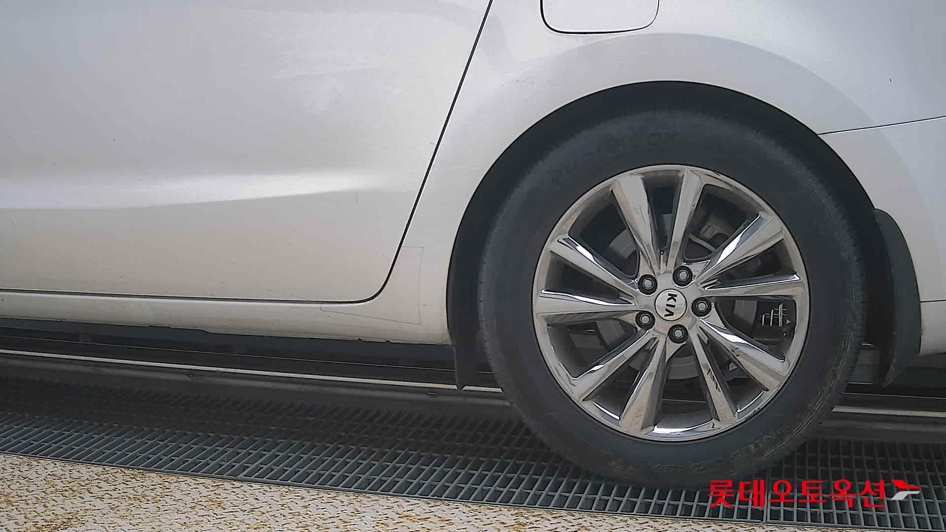 Kia - Карнивал | THE NEW (D) 2.2 Prestige 9Seater 22