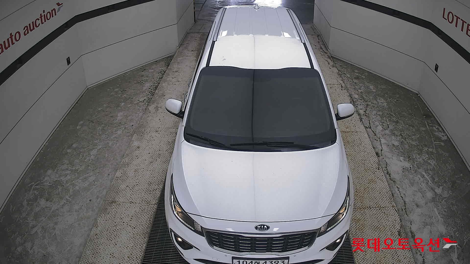 Kia - Карнивал | THE NEW (D) 2.2 Prestige 9Seater 25