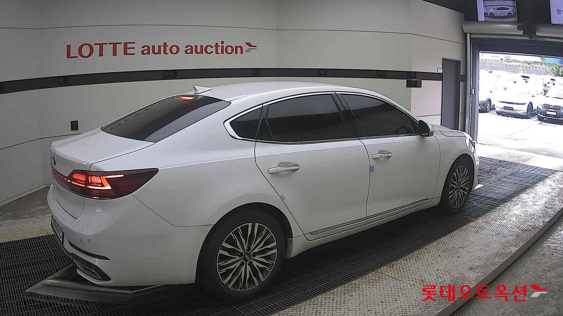 Kia - K7 | PREMIER (G) 2.5 X Edition 14
