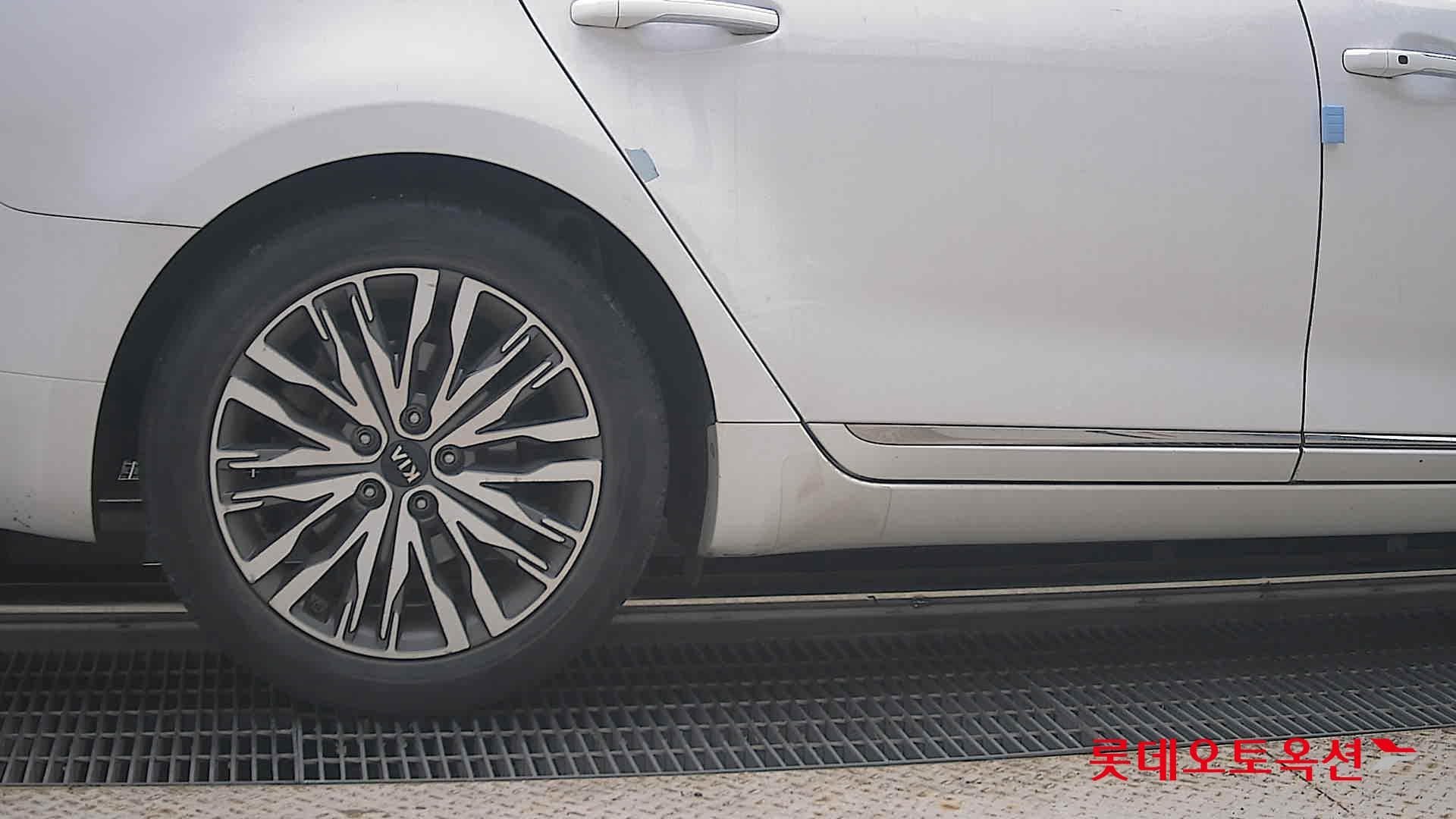 Kia - K7 | PREMIER (G) 2.5 X Edition 24