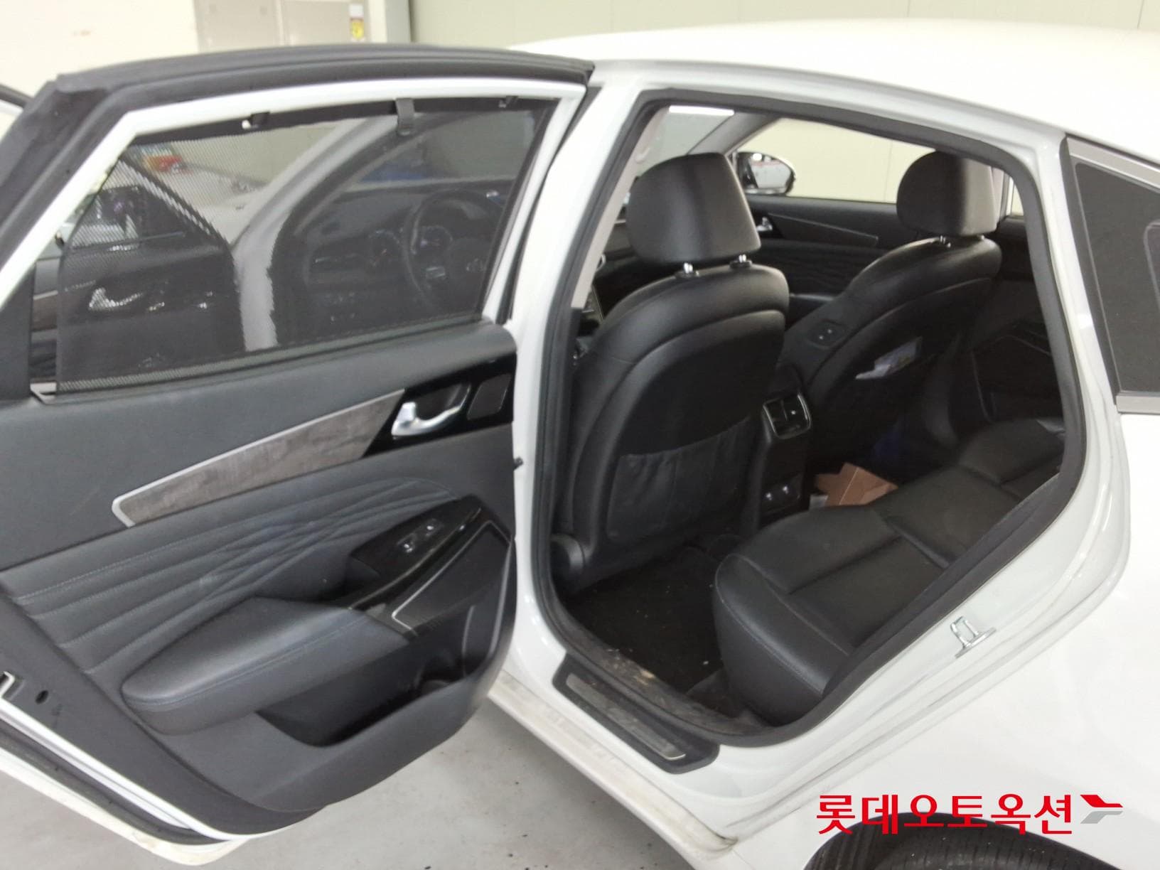 Kia - K7 | PREMIER (G) 2.5 X Edition 36