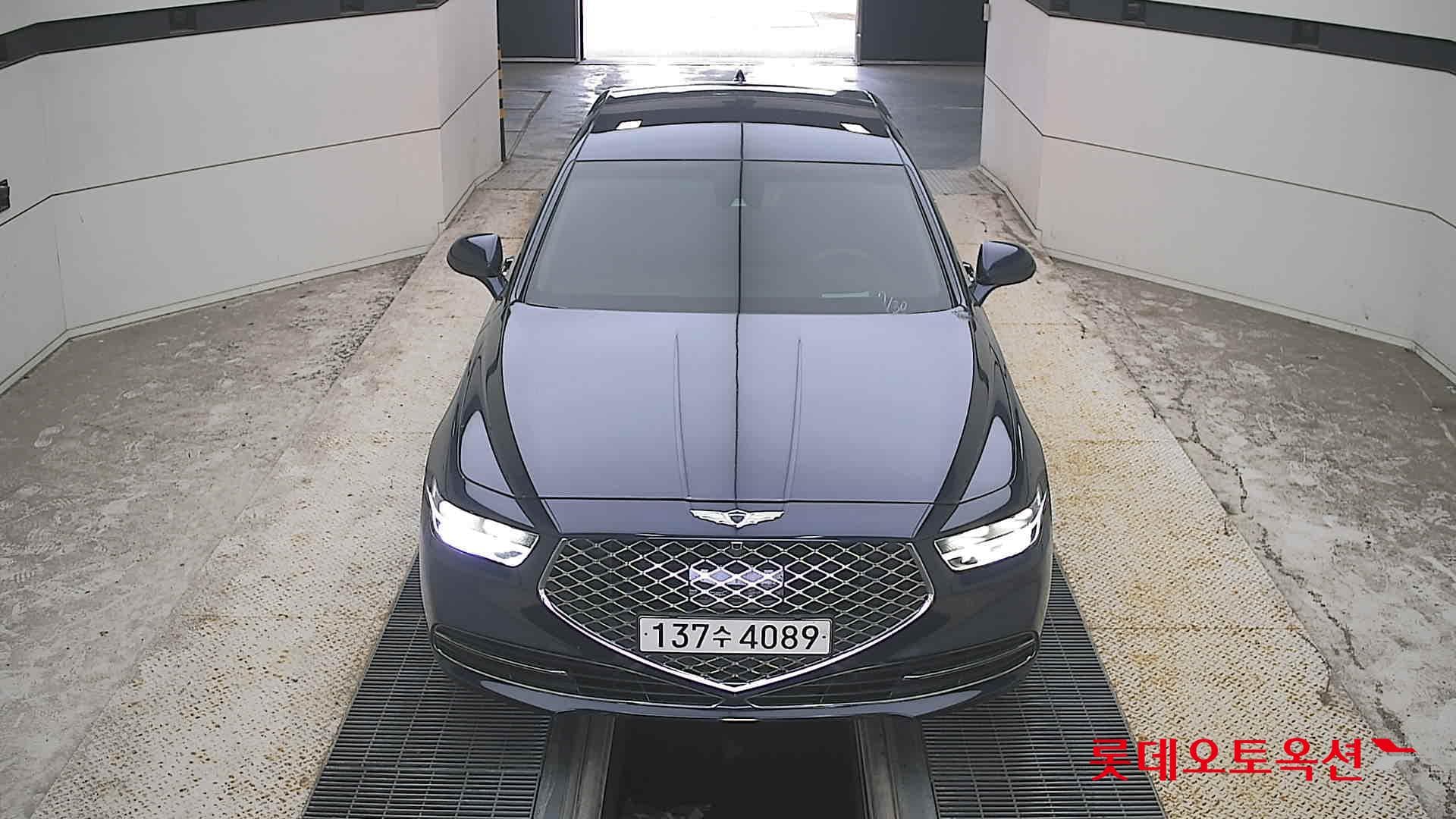 جينيسيس G90
