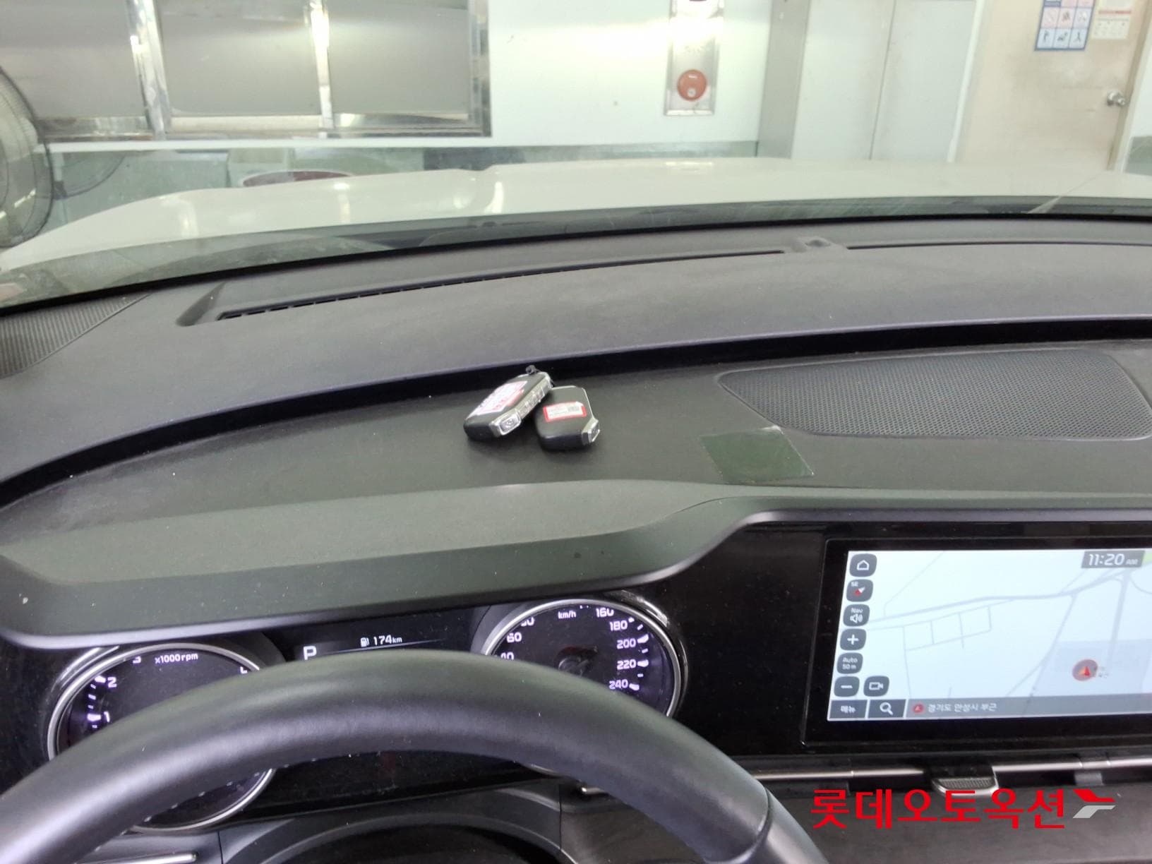 Kia - Carnival | KA4 (G) 3.5 Prestige 9Seater 33