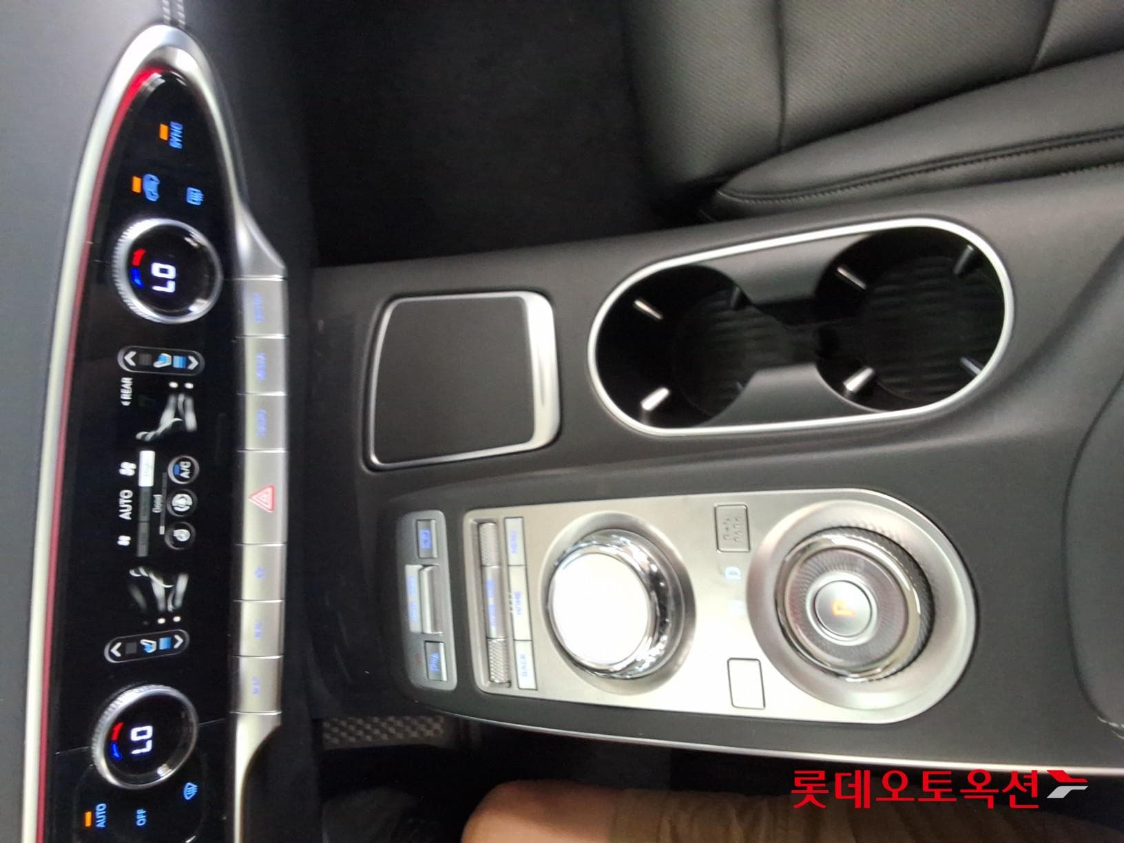 Genesis - GV70 | (D) 2.2 2WD 31
