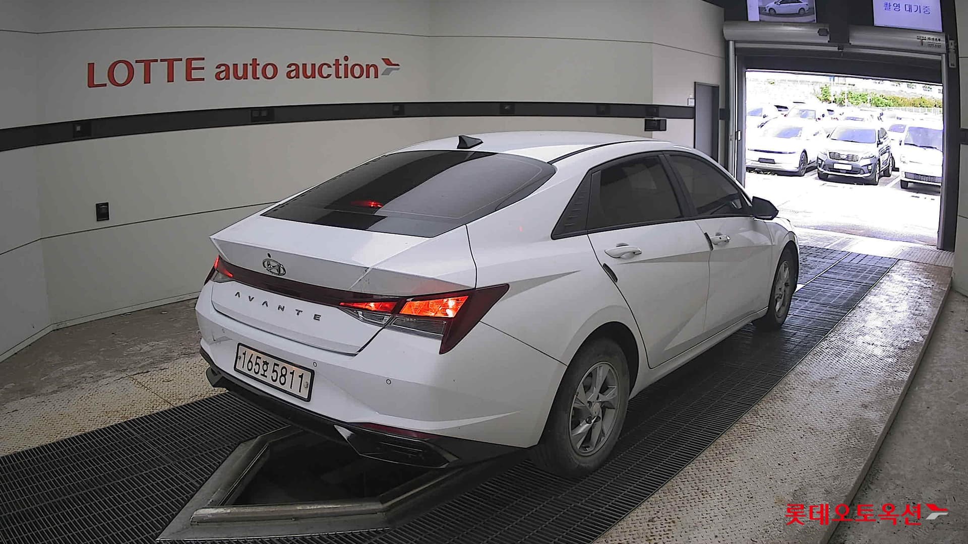 Hyundai - Elantra | ALL NEW (G) 1.6 MODERN 12