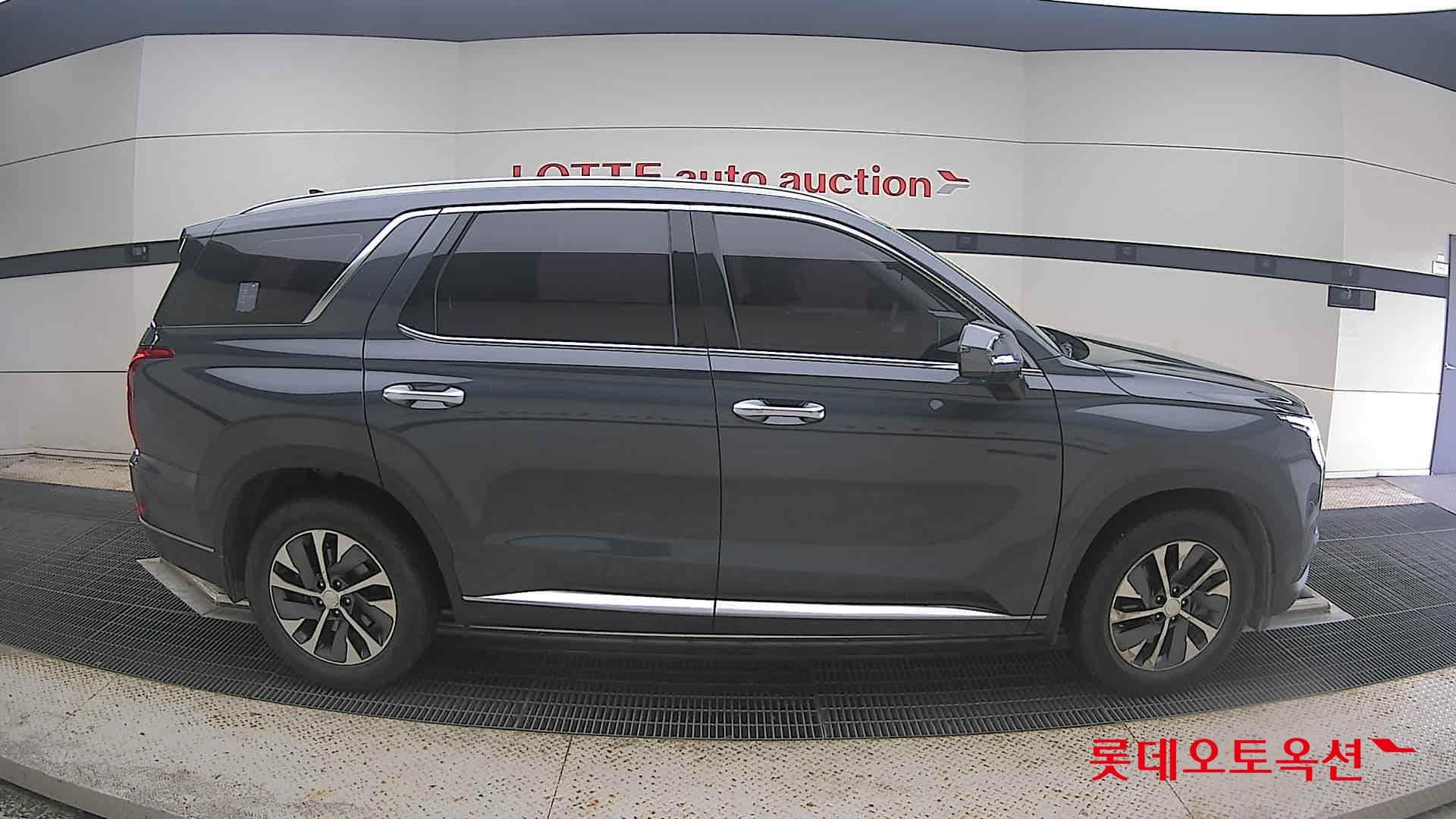 Hyundai - Палисад | (D) 2.2 Exclusive 2WD 7 16